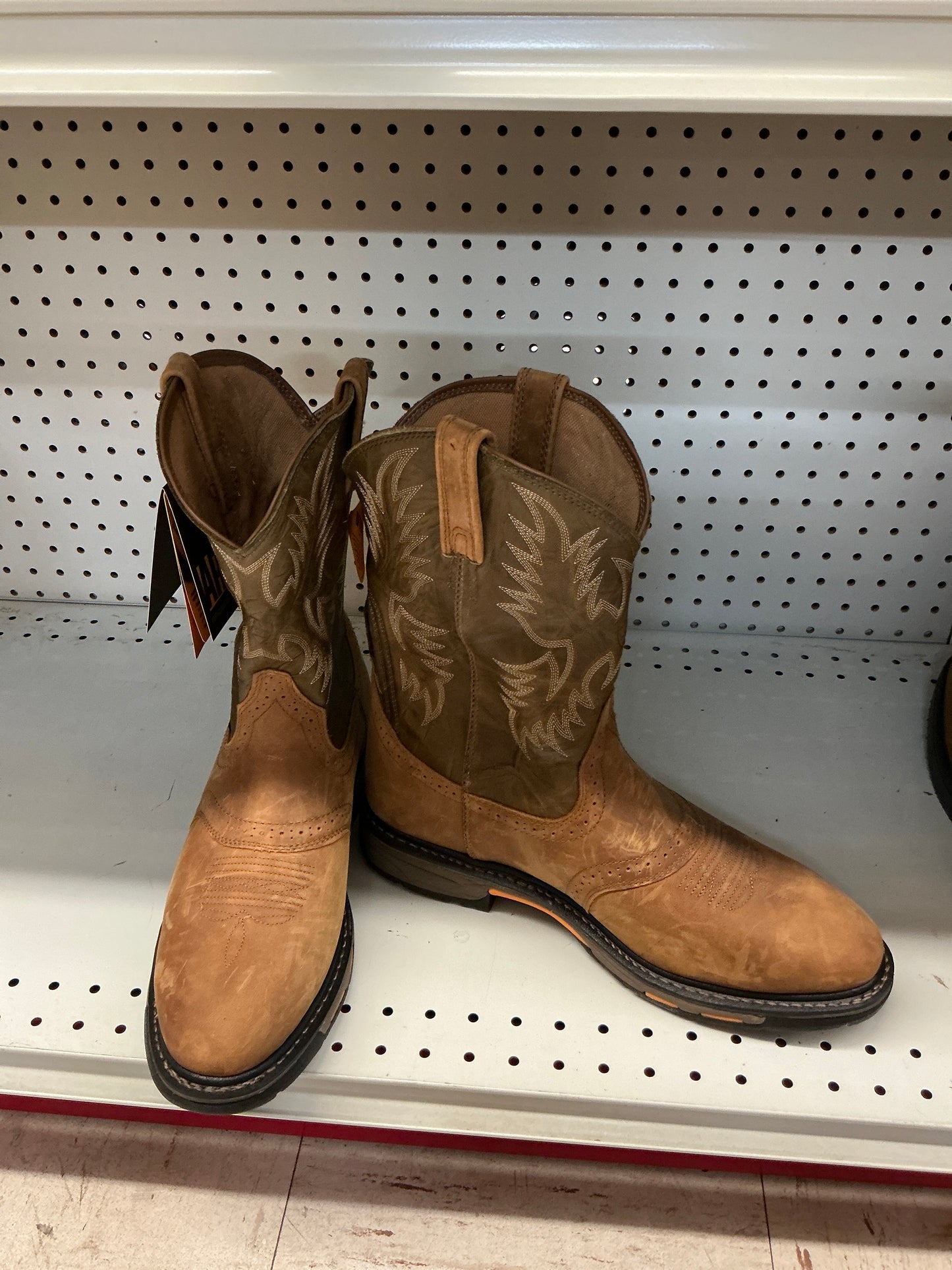Ariat Round Toe U-Turn