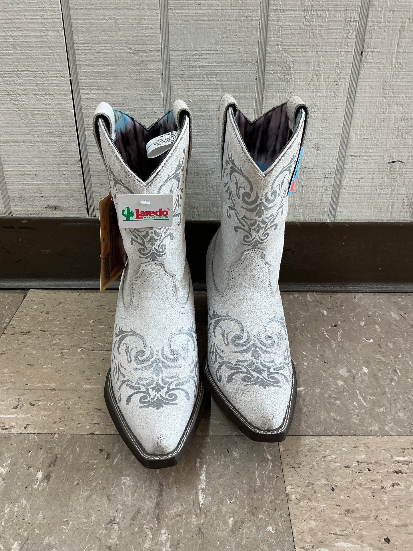 Laredo White With Silver Silk Screen-CLEARANCE