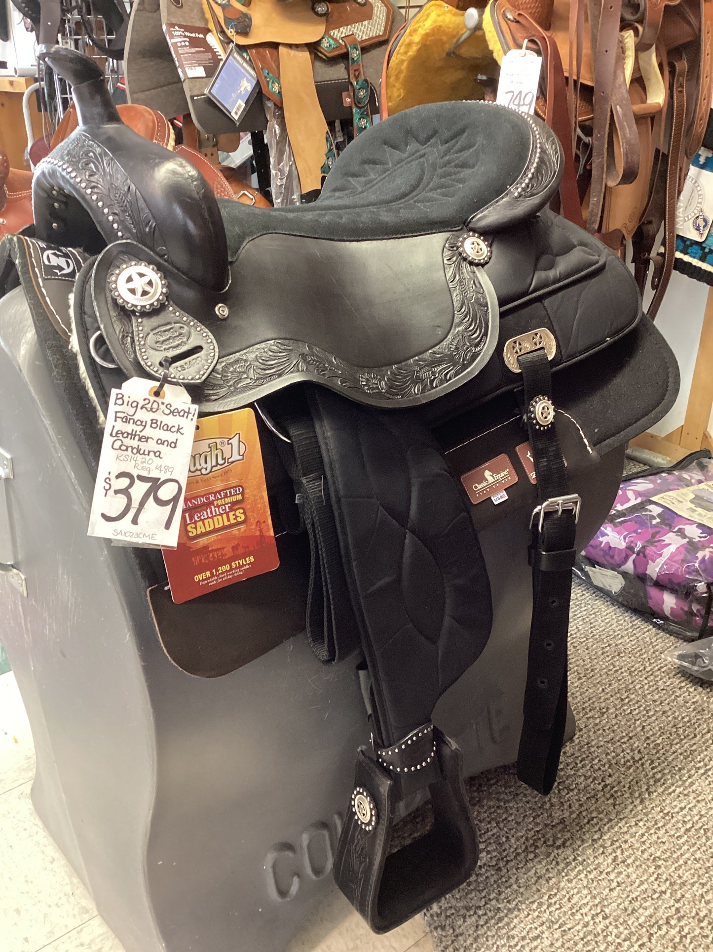 20” leather and cordura saddle