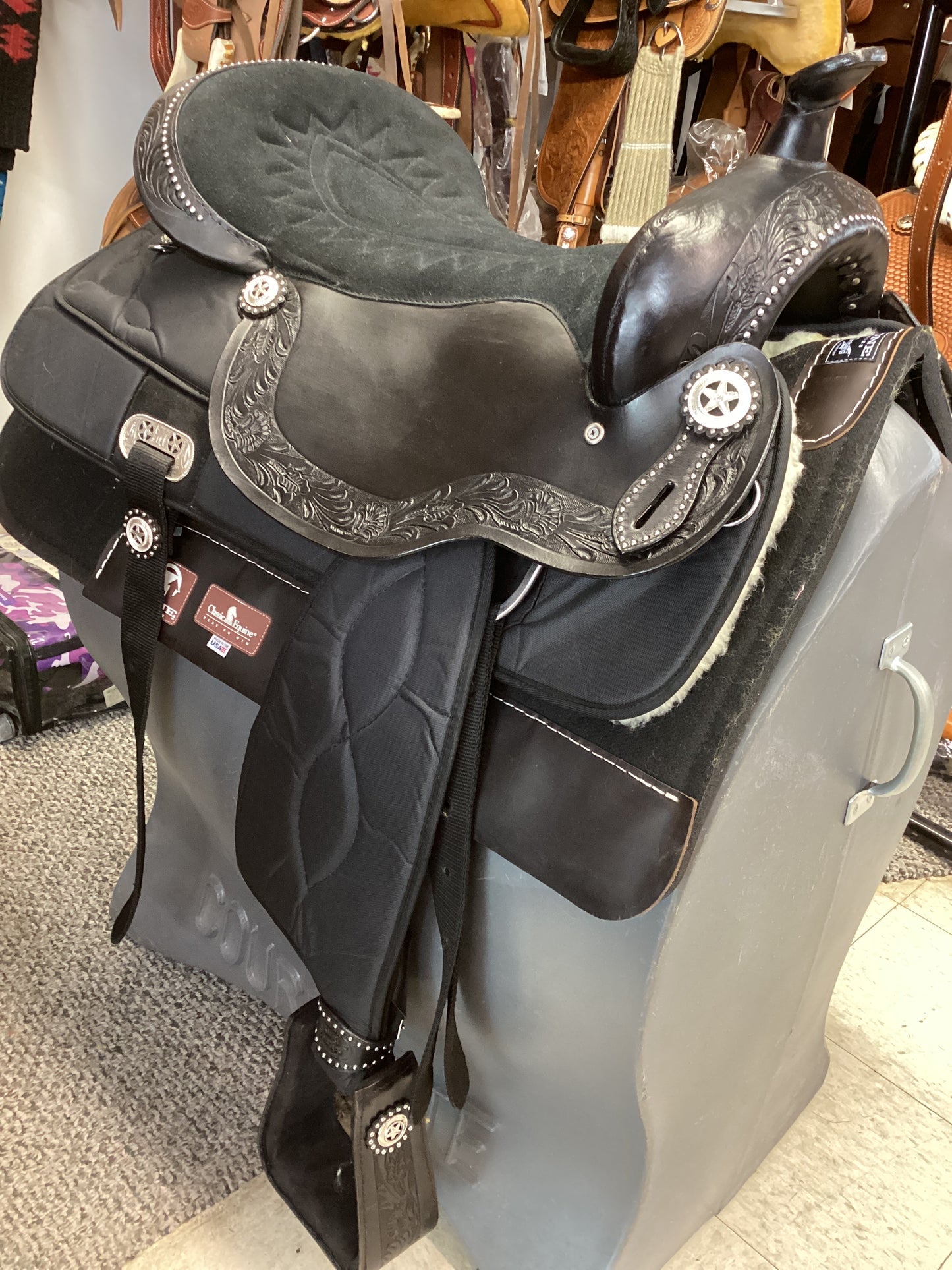 20” leather and cordura saddle