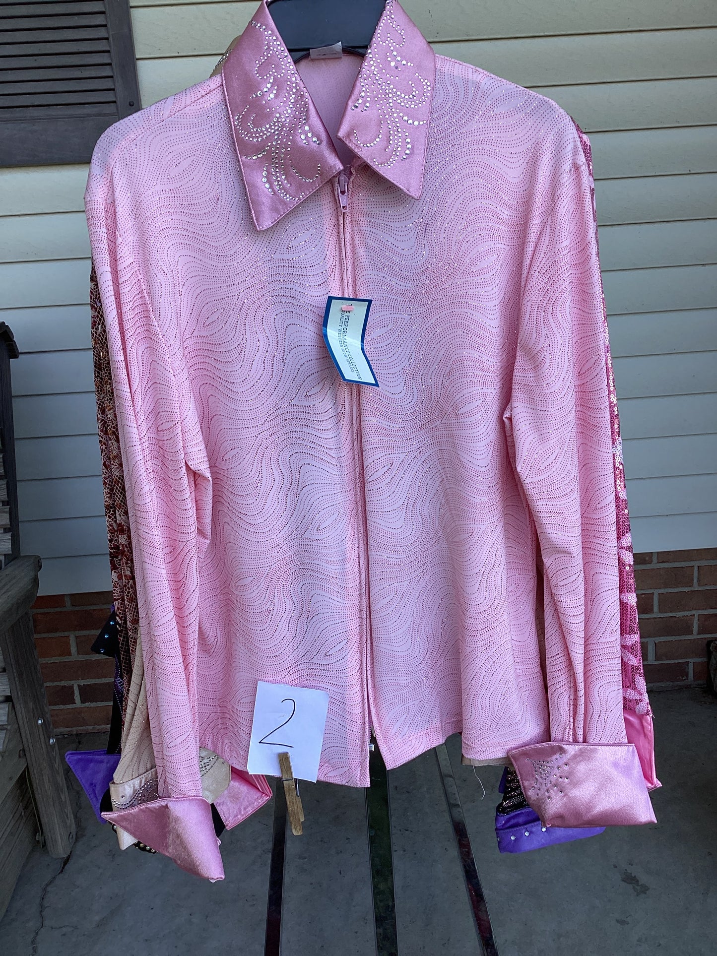 Women’s Large Show Shirt