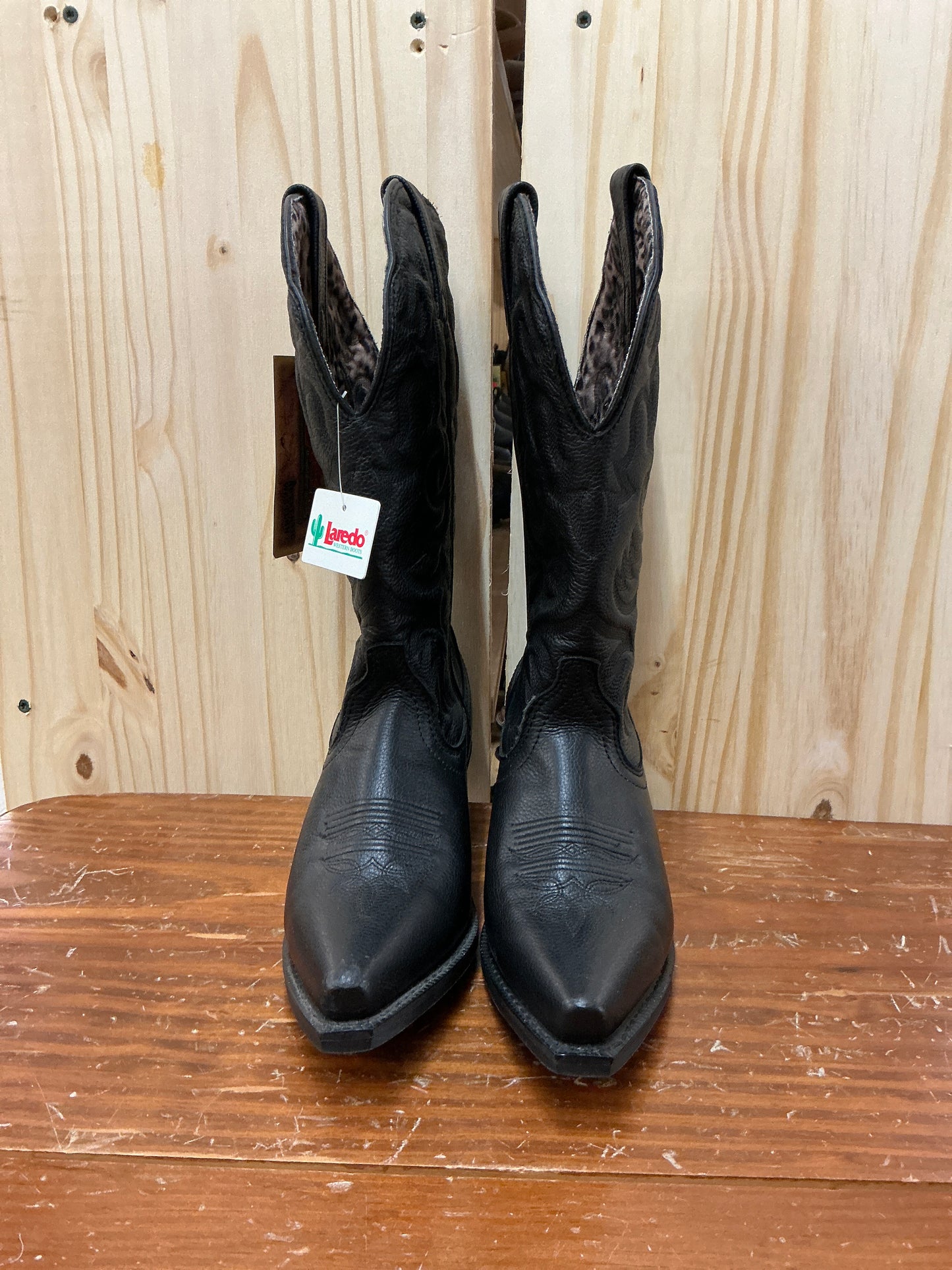Laredo Black Deep Dip