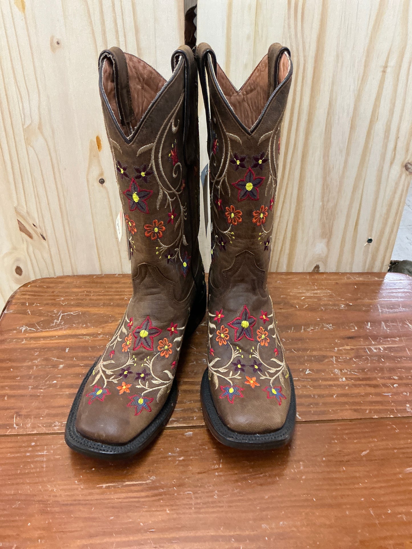 Stetson Floral Flow