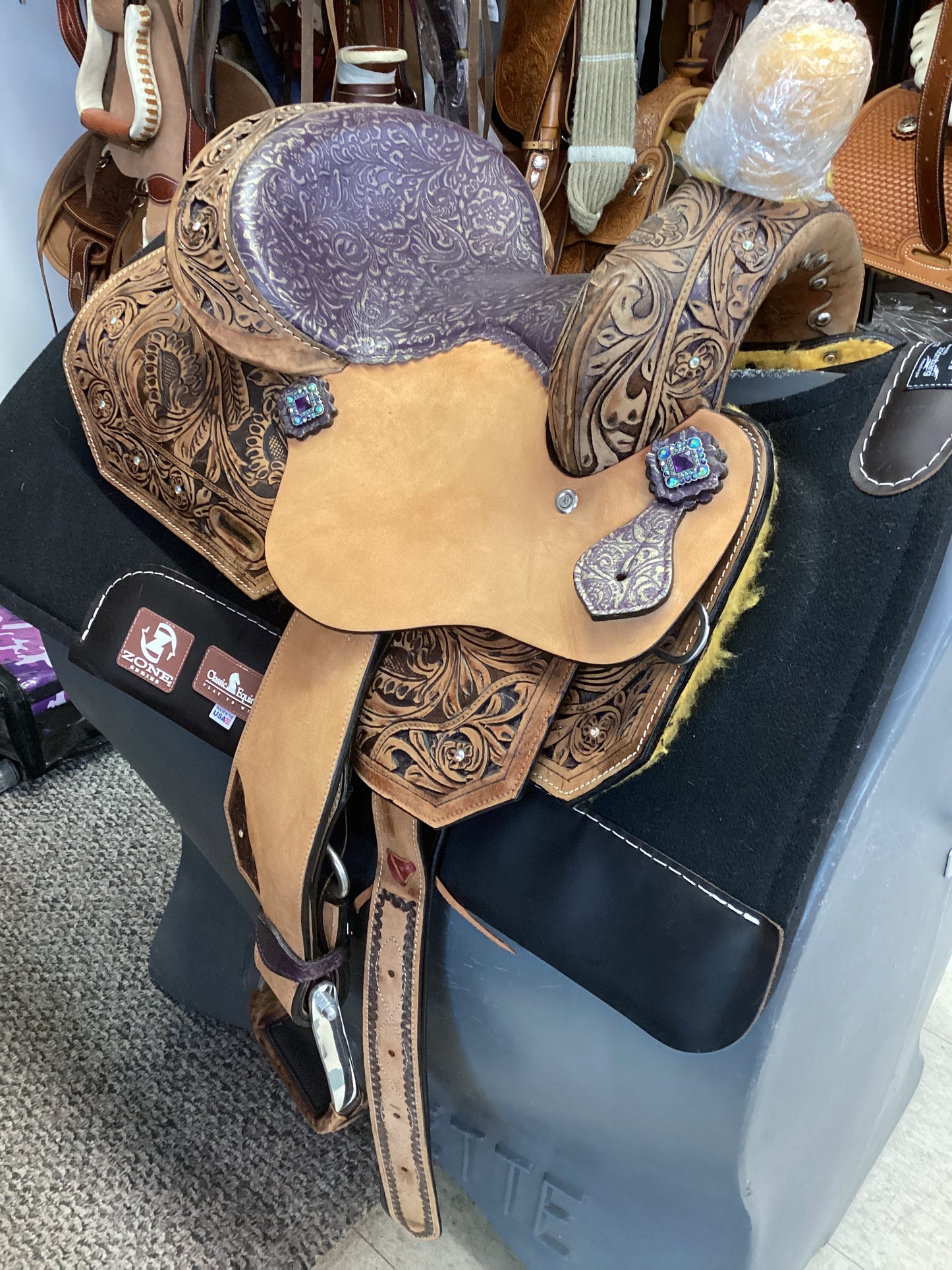 13” barrel saddle