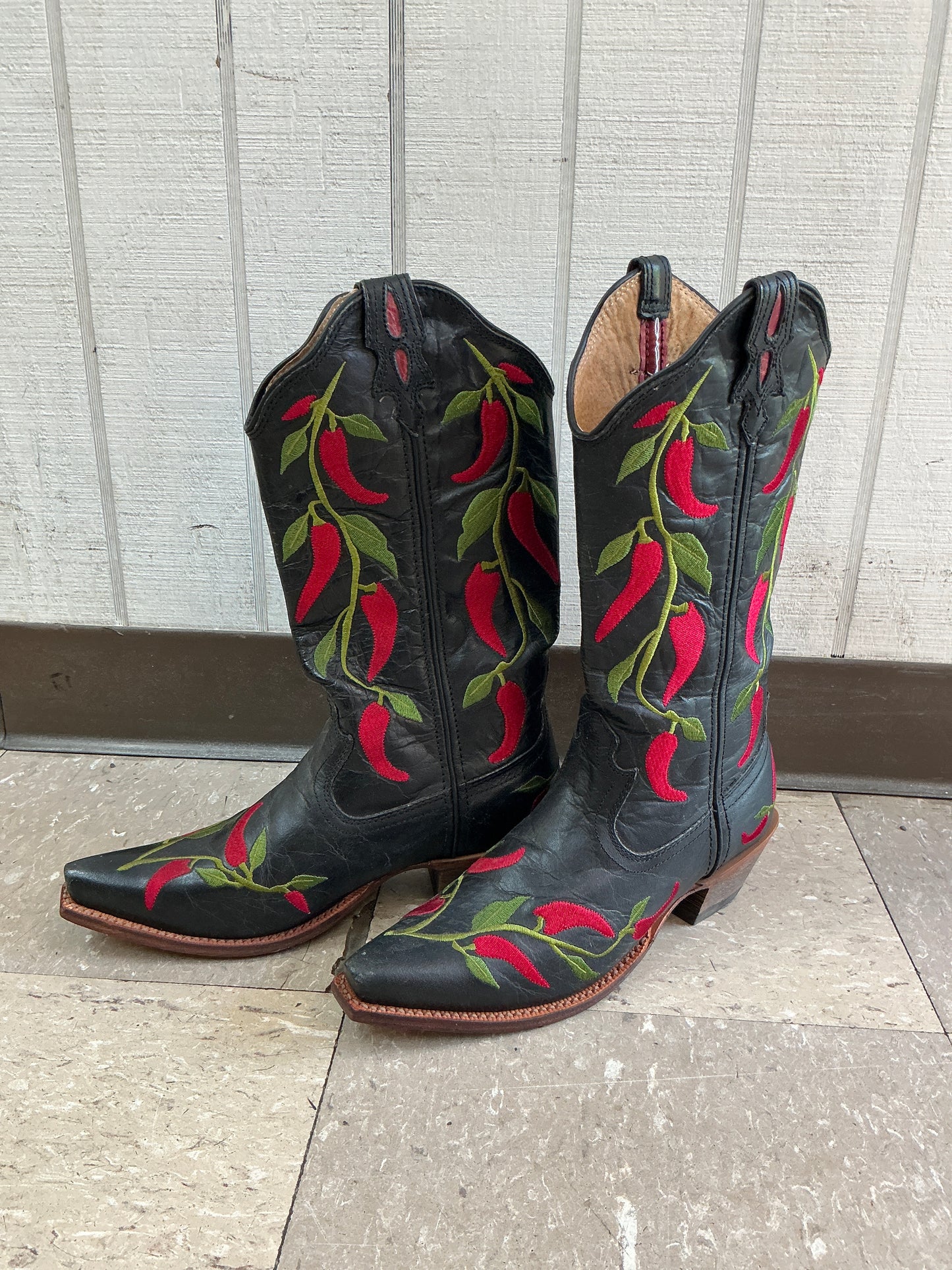 Twisted X Red Hot Chili Pepper Pointed Toe-CLEARANCE