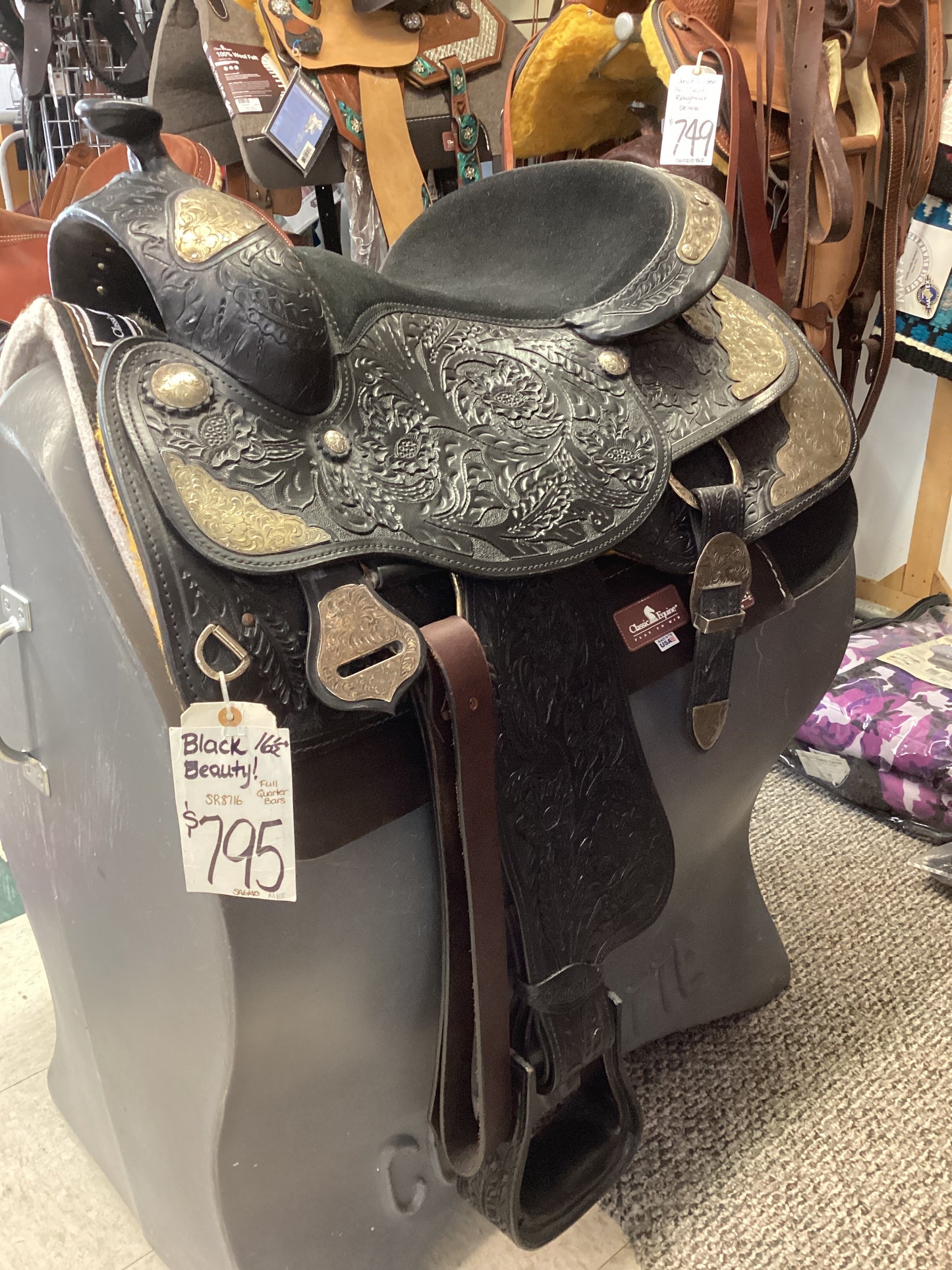 16 1/2” black show saddle