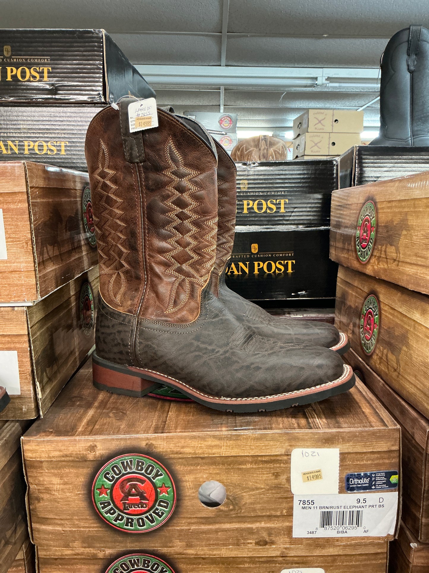 Laredo 7855 Brown/Rust Elephant