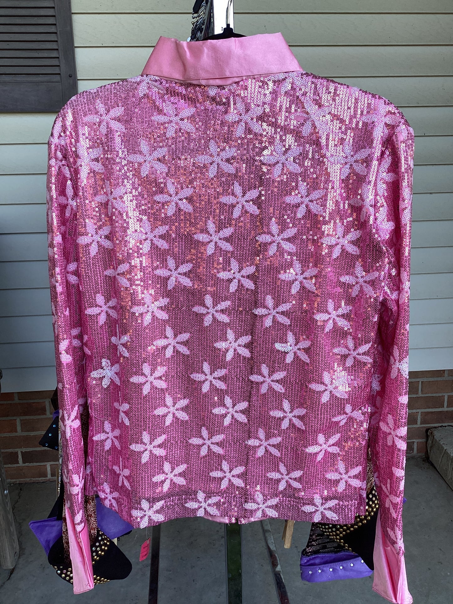 Women’s Large Show Shirt