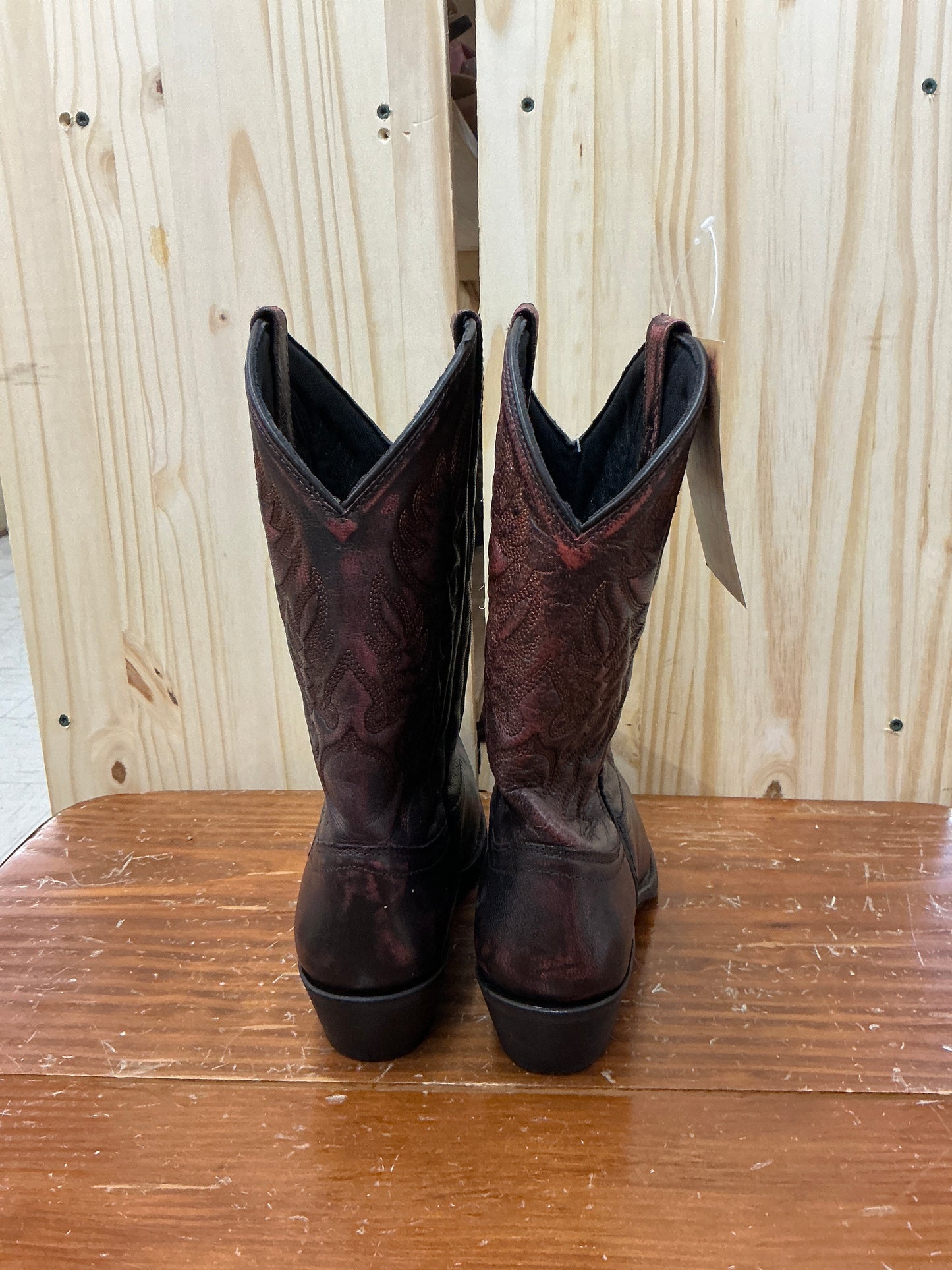Laredo Red Sanded 11” Snip Toe