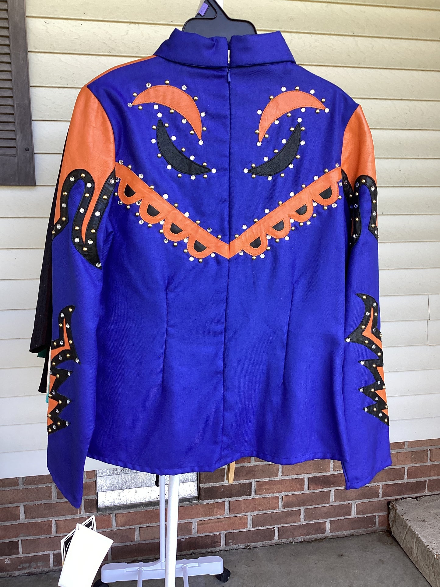 Show Blouses & Jackets-Medium