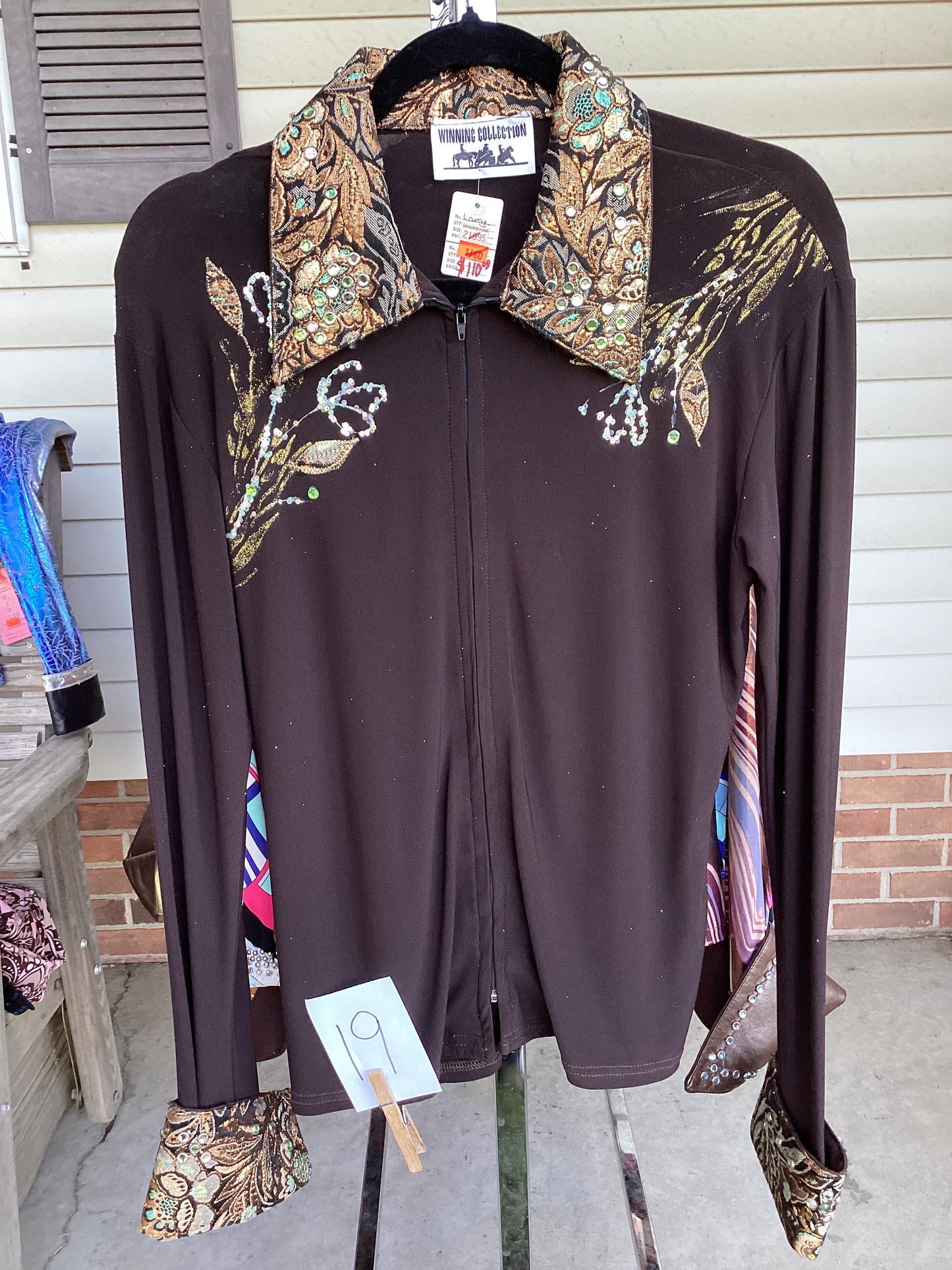 Women’s Large Show Shirt