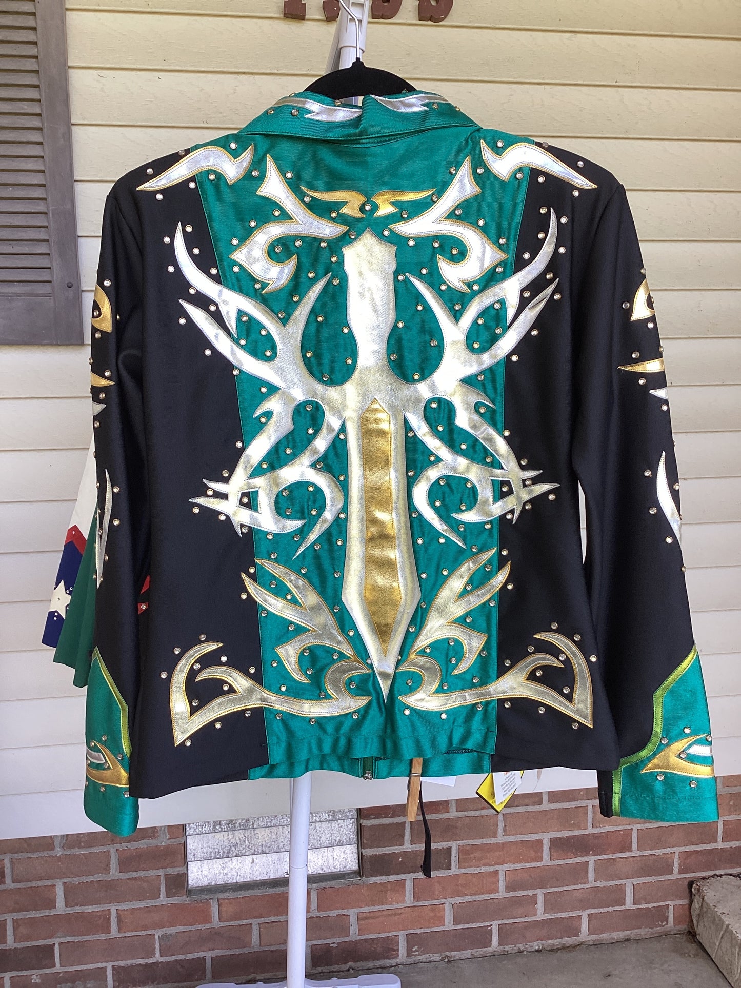Show Blouses & Jackets-Medium