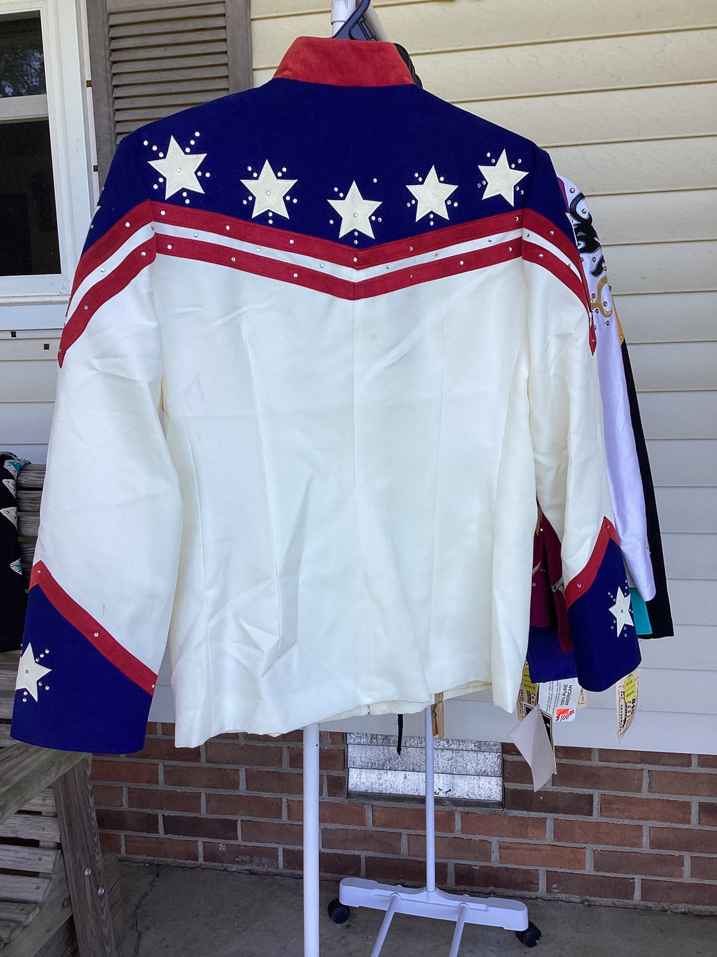 Show Blouses & Jackets-Medium