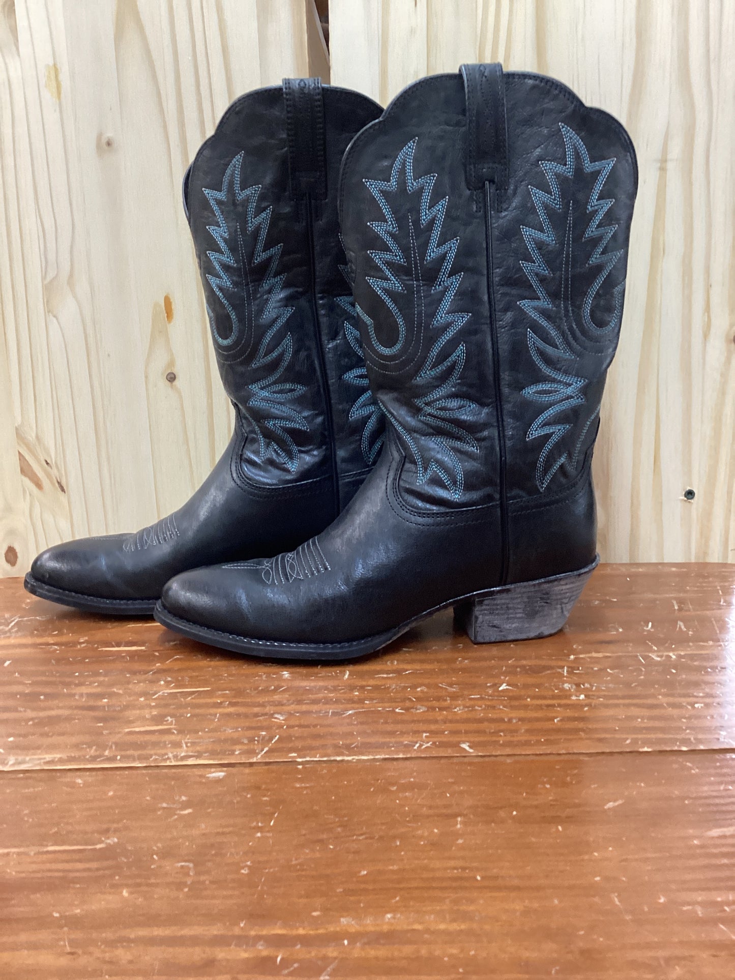 Ariat Women’s Heritage Western R-Toe