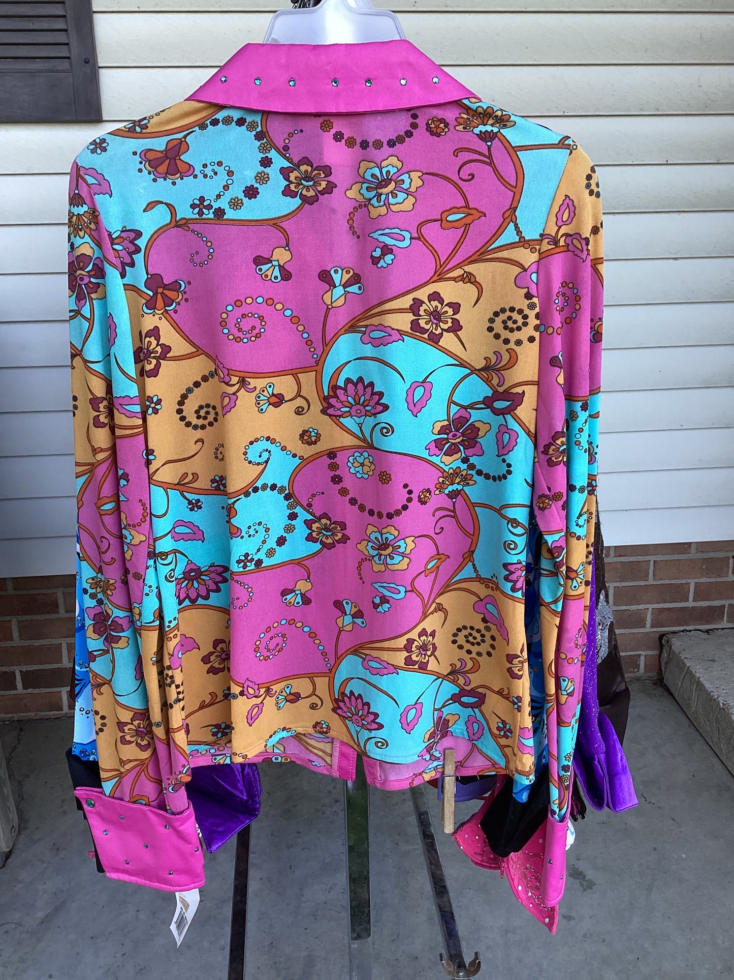 Women’s X-Large Show Shirt