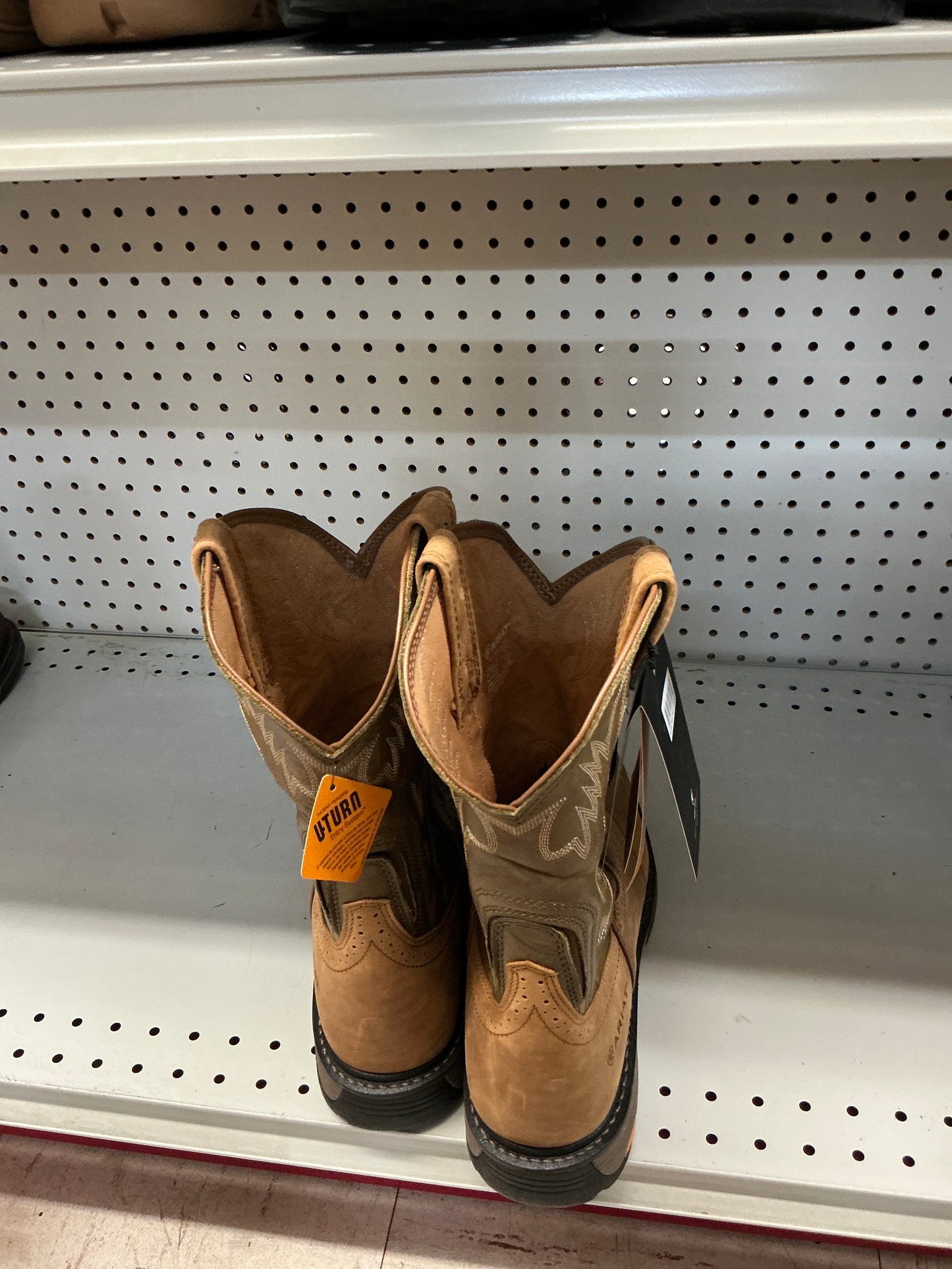 Ariat Round Toe U-Turn