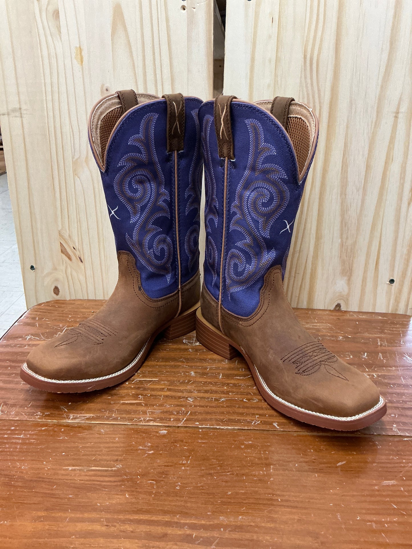 Twisted X 11” Tech X Distressed Saddle and Iris Boot