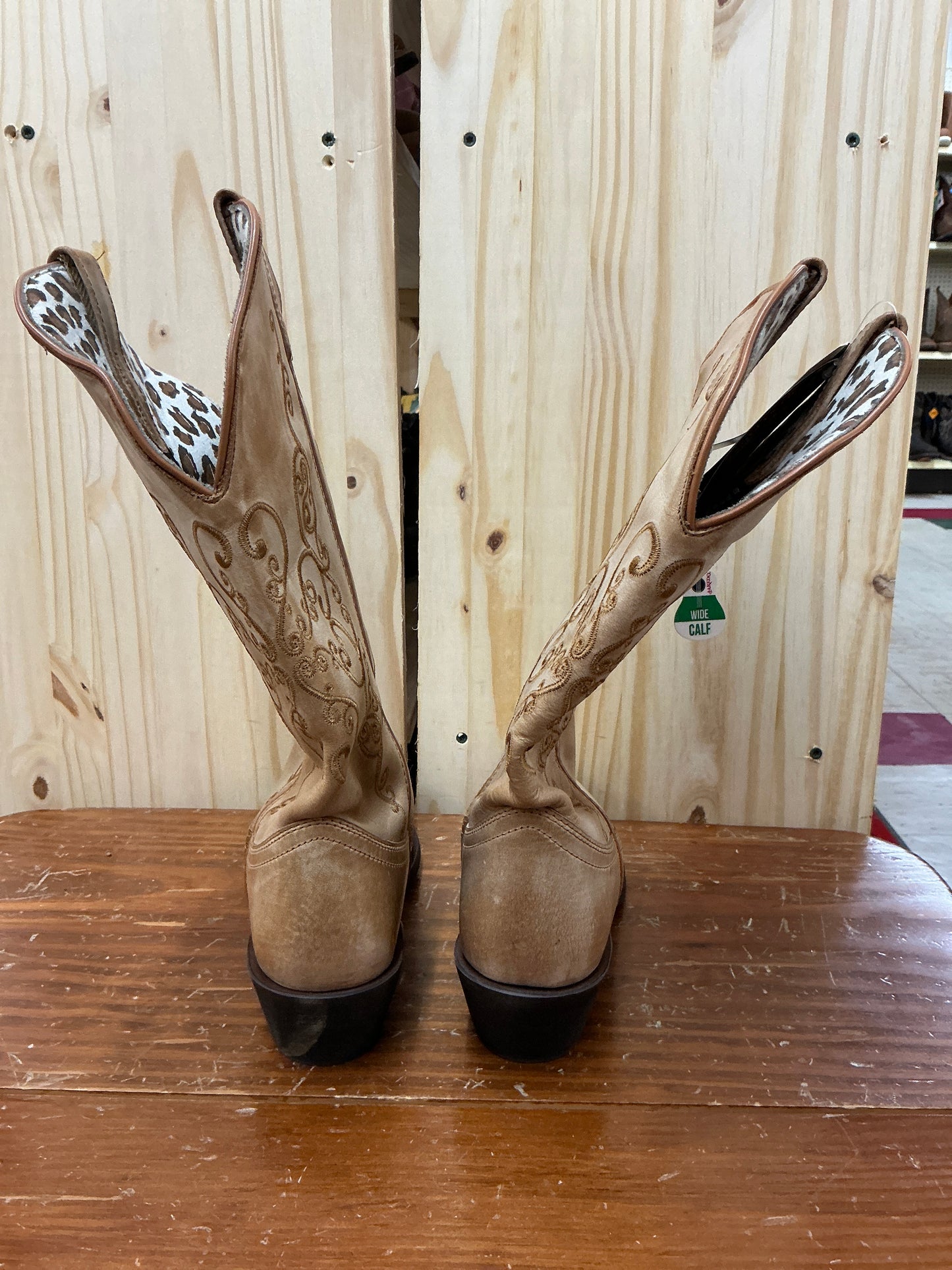 Laredo Lindy- 13” Wide Calf