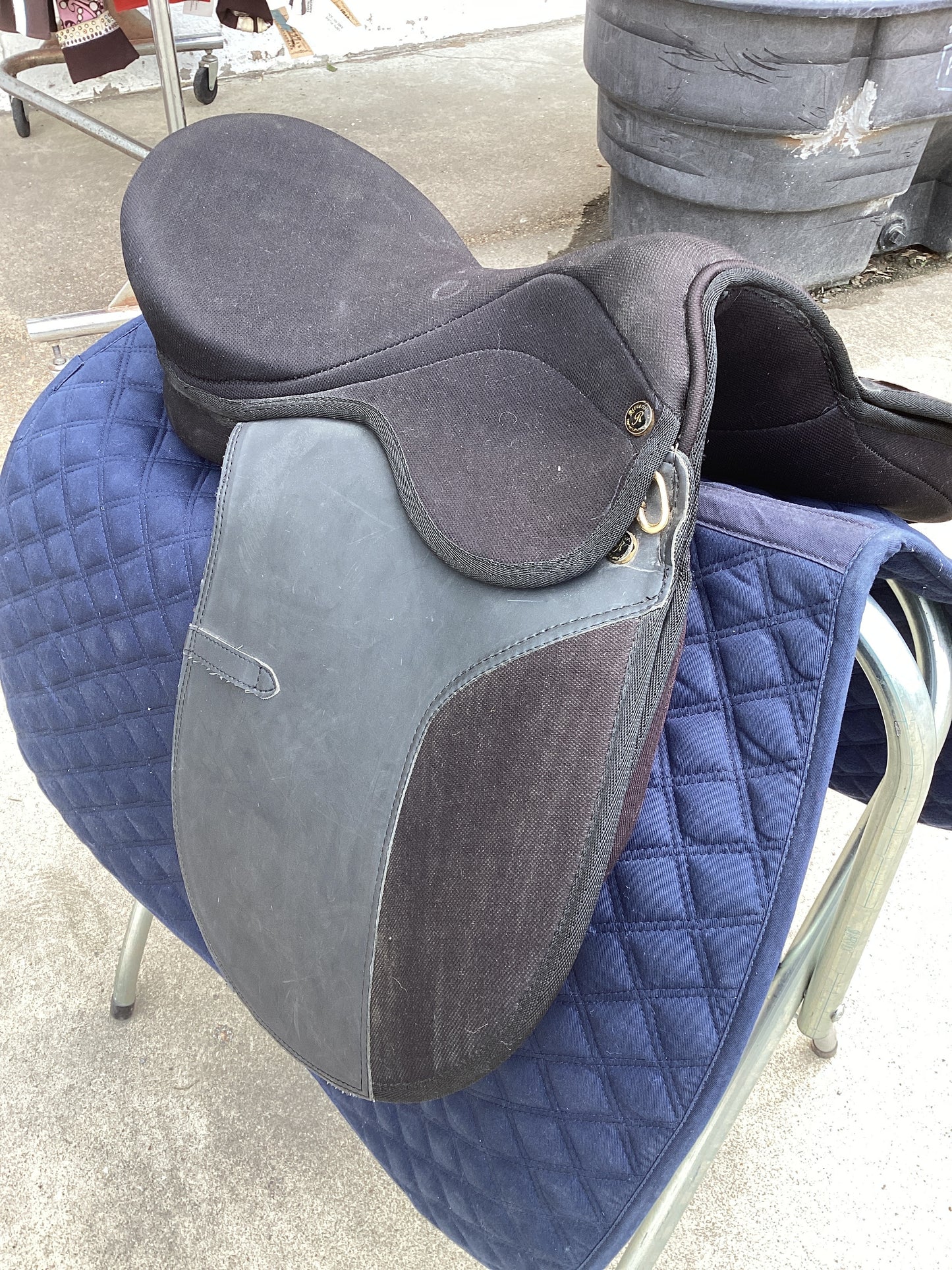 Riviera saddle