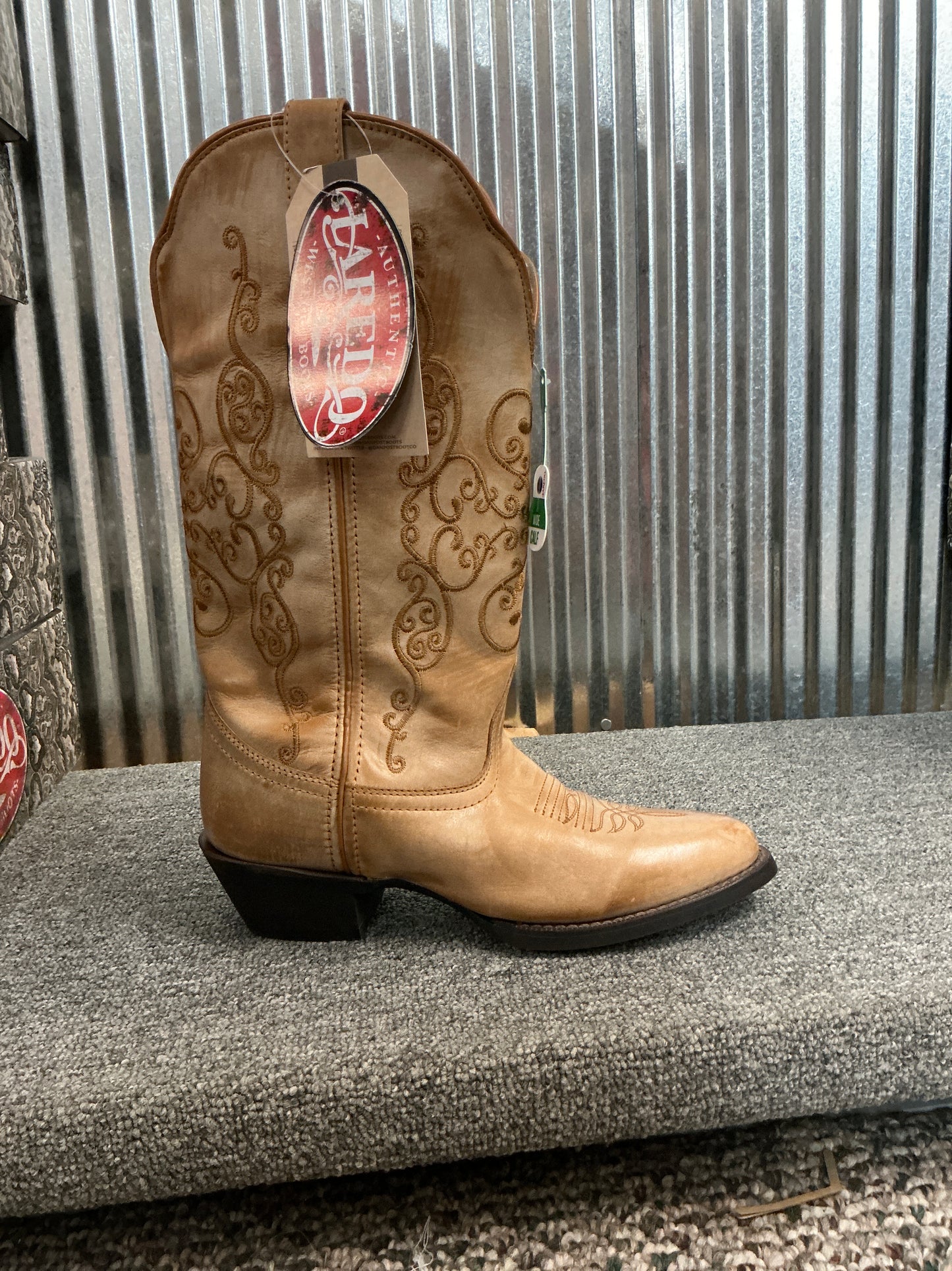 Laredo Lindy- 13” Wide Calf