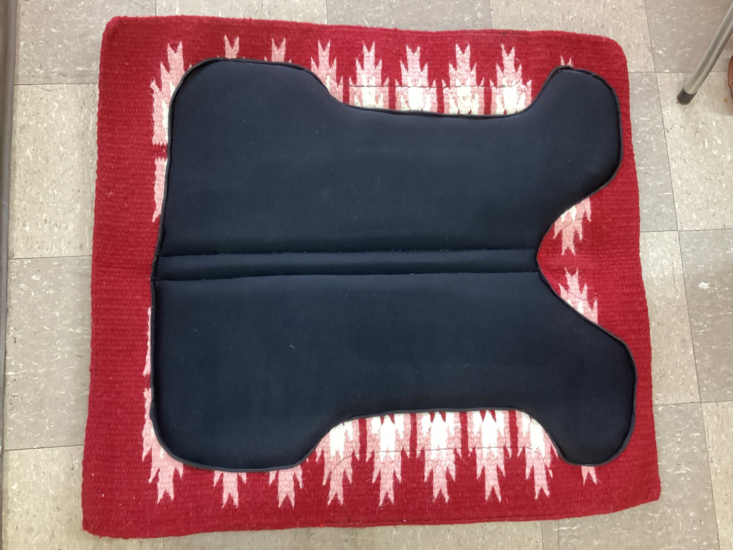36”x32” Navajo Blanket Top Foam Contour Saddle Pad