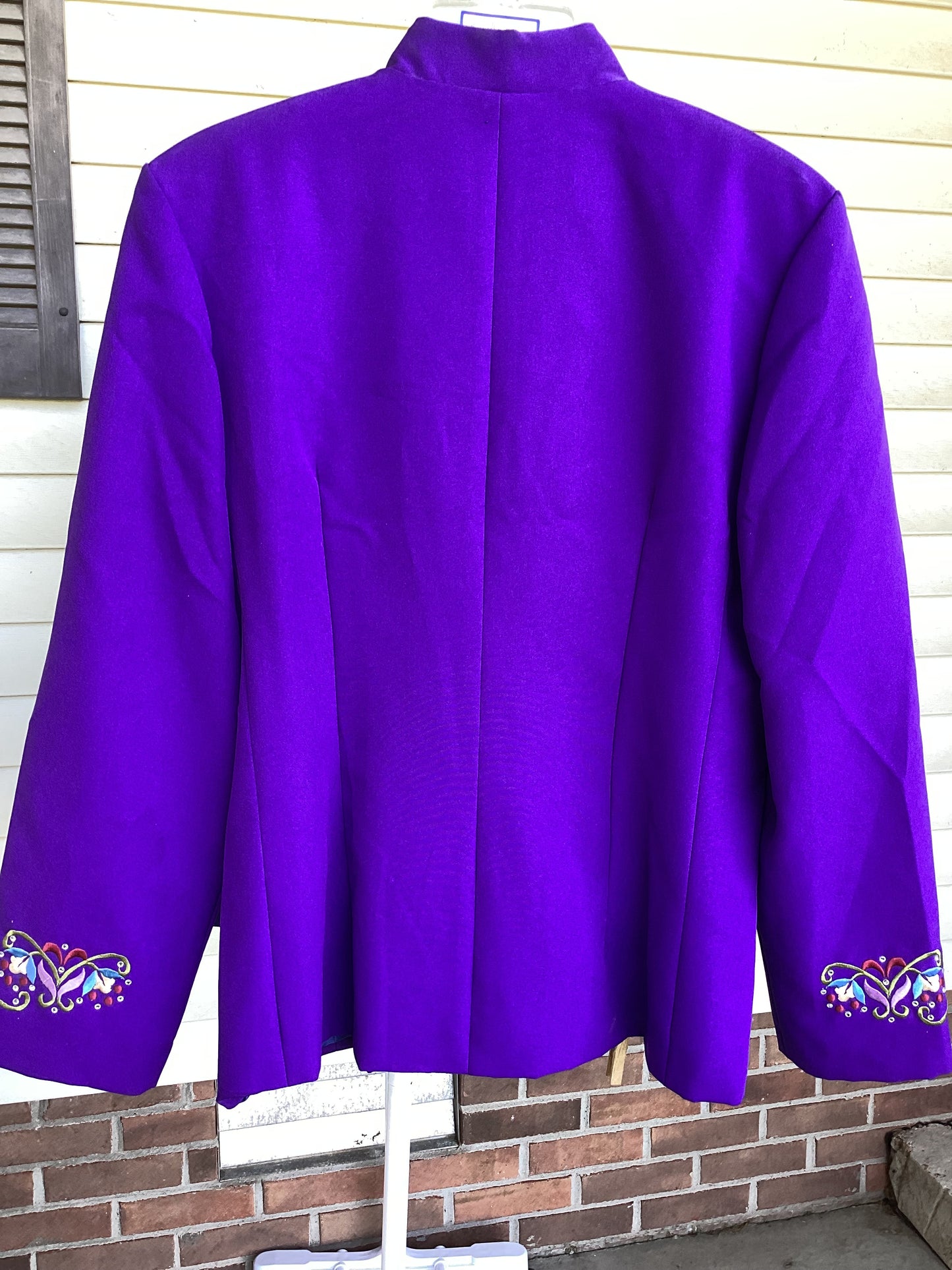 Show Blouses & Jackets-Large