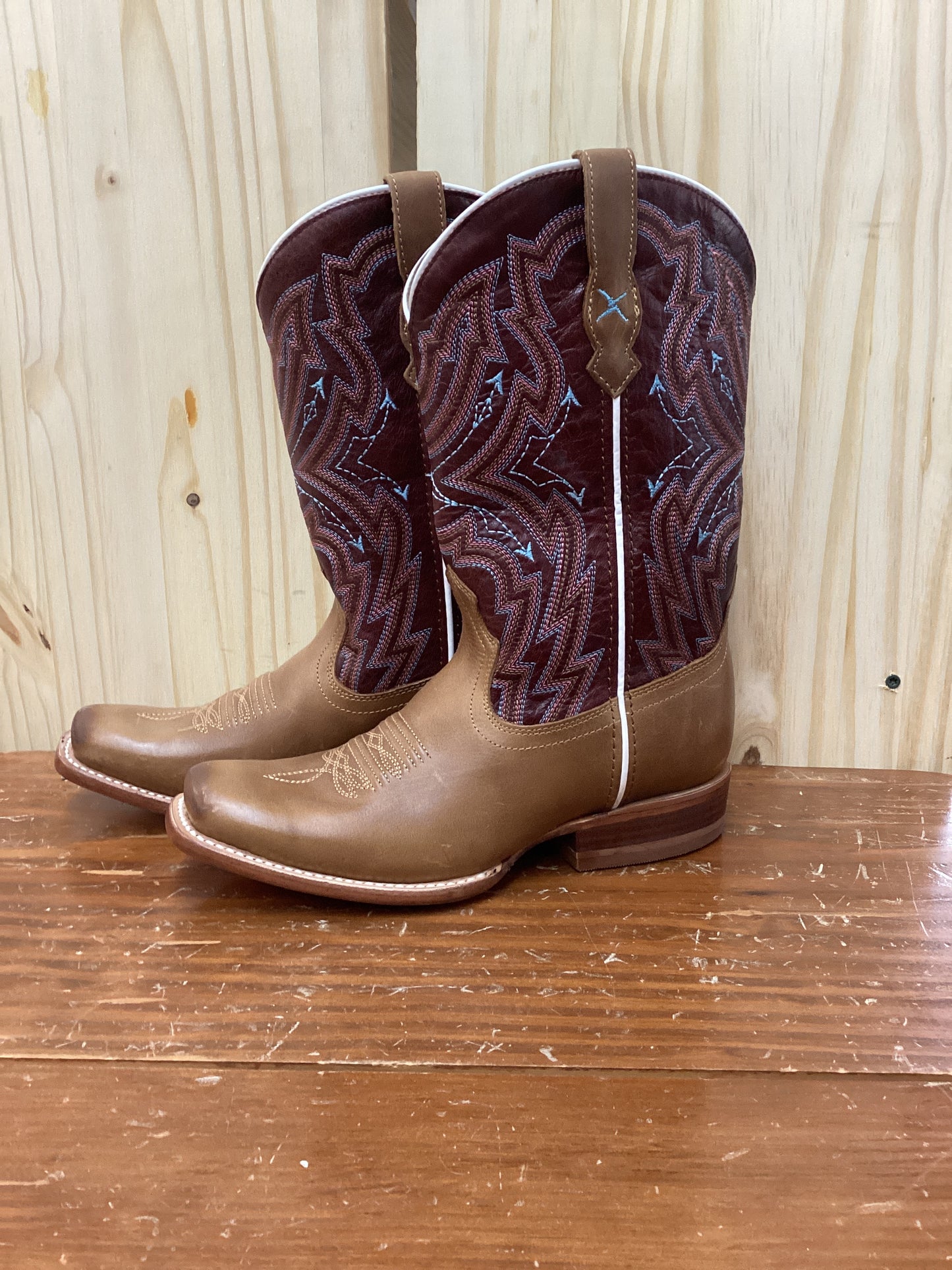 Twisted X 11” Rancher- Peanut & Oxblood