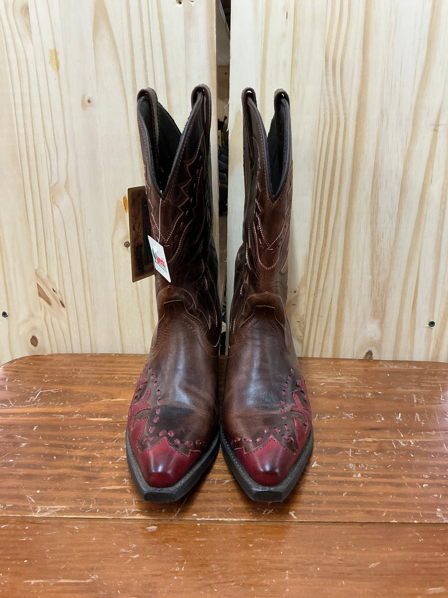 Laredo Brown & Red 11” Snip Toe