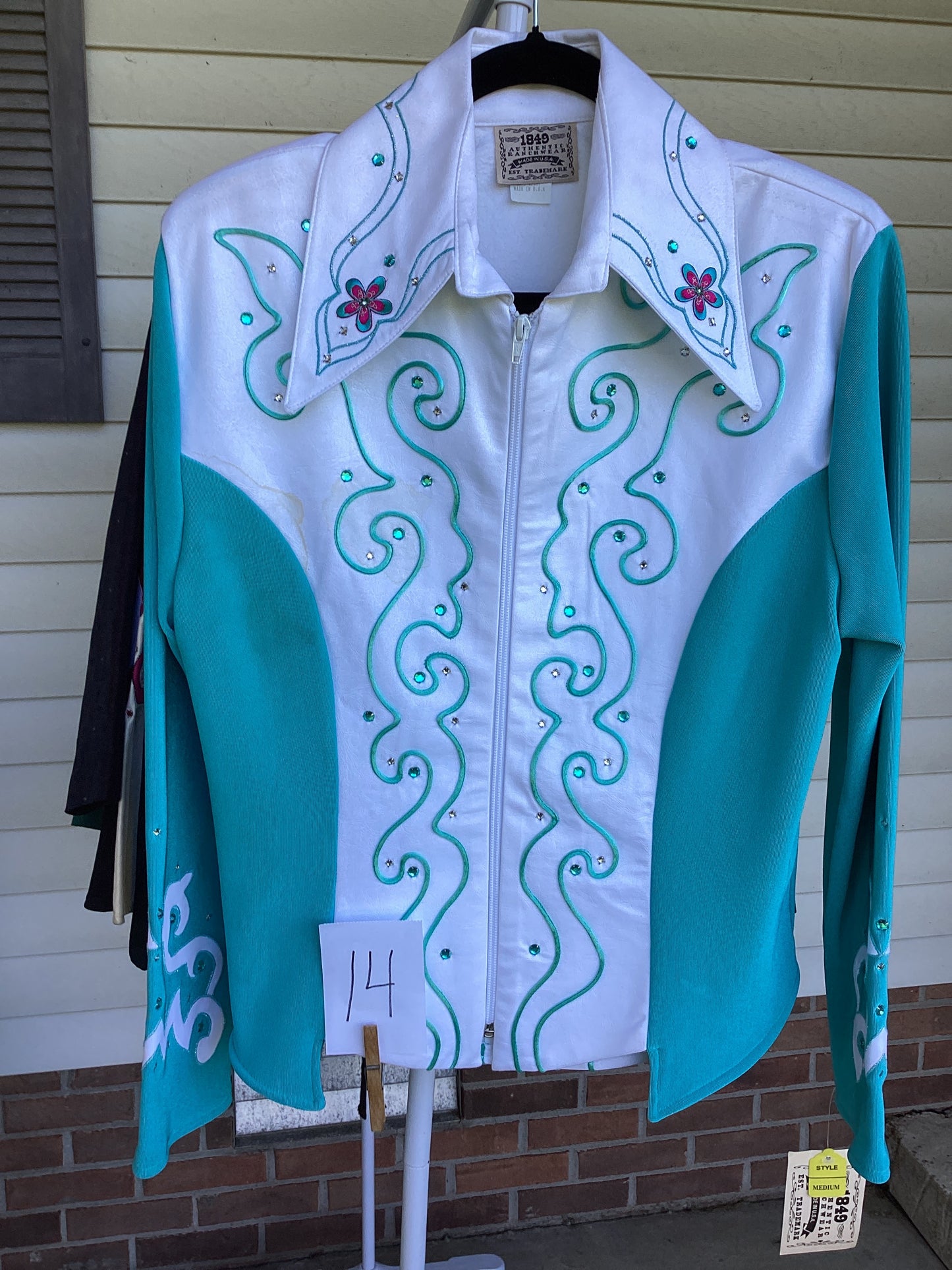 Show Blouses & Jackets-Medium