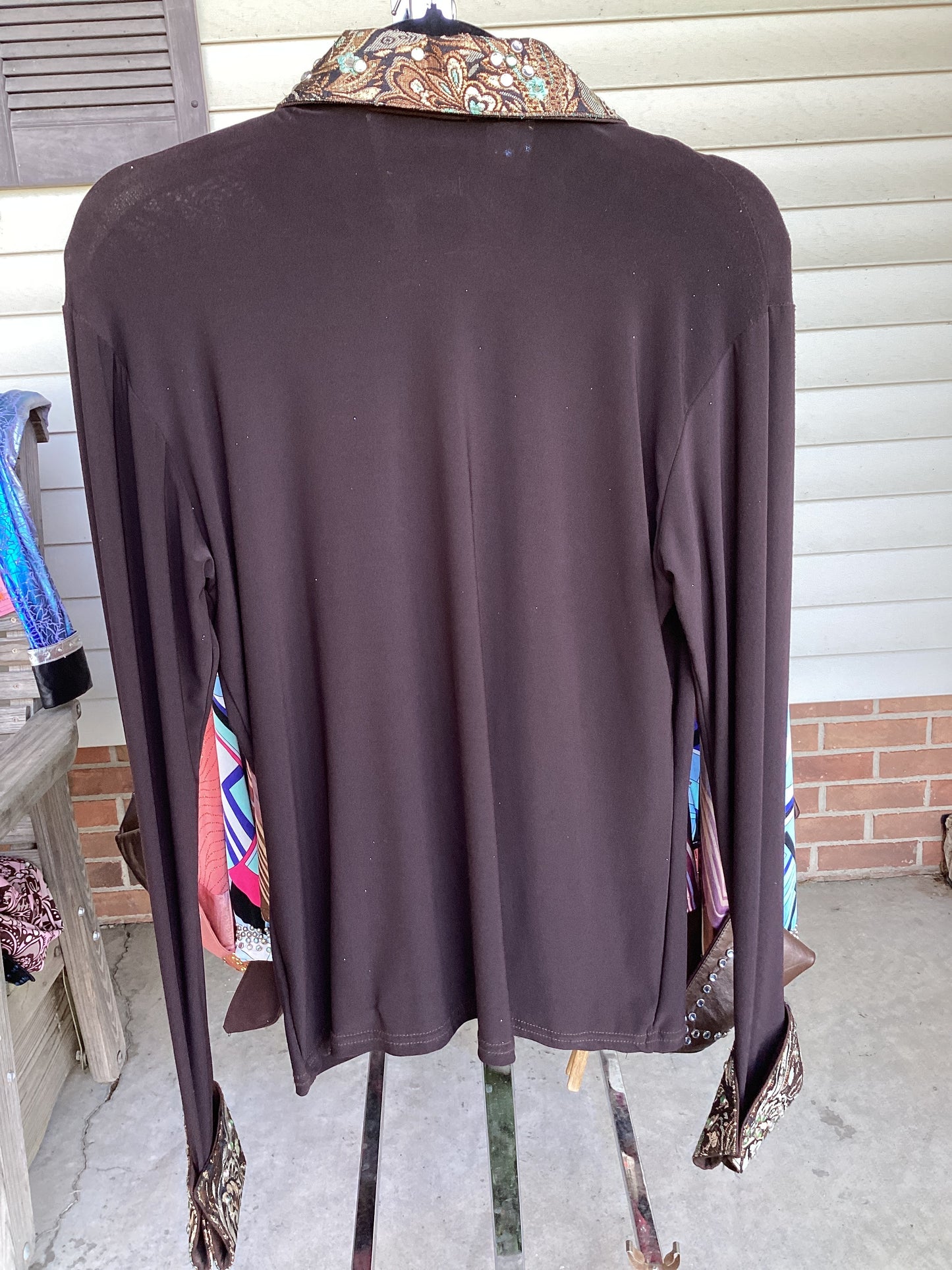 Women’s Large Show Shirt