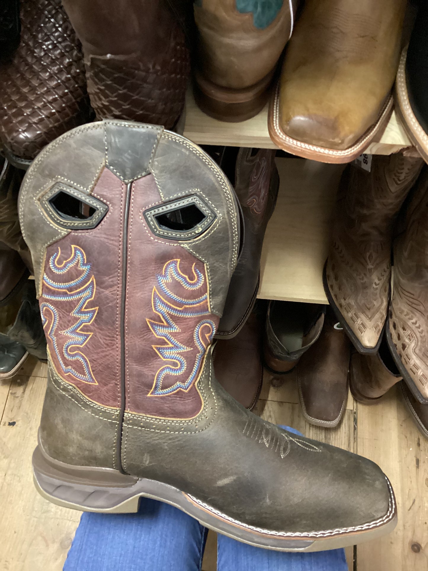 Double H Aldridge DH5369