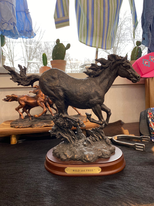 “Wild & Free” Statue-Large