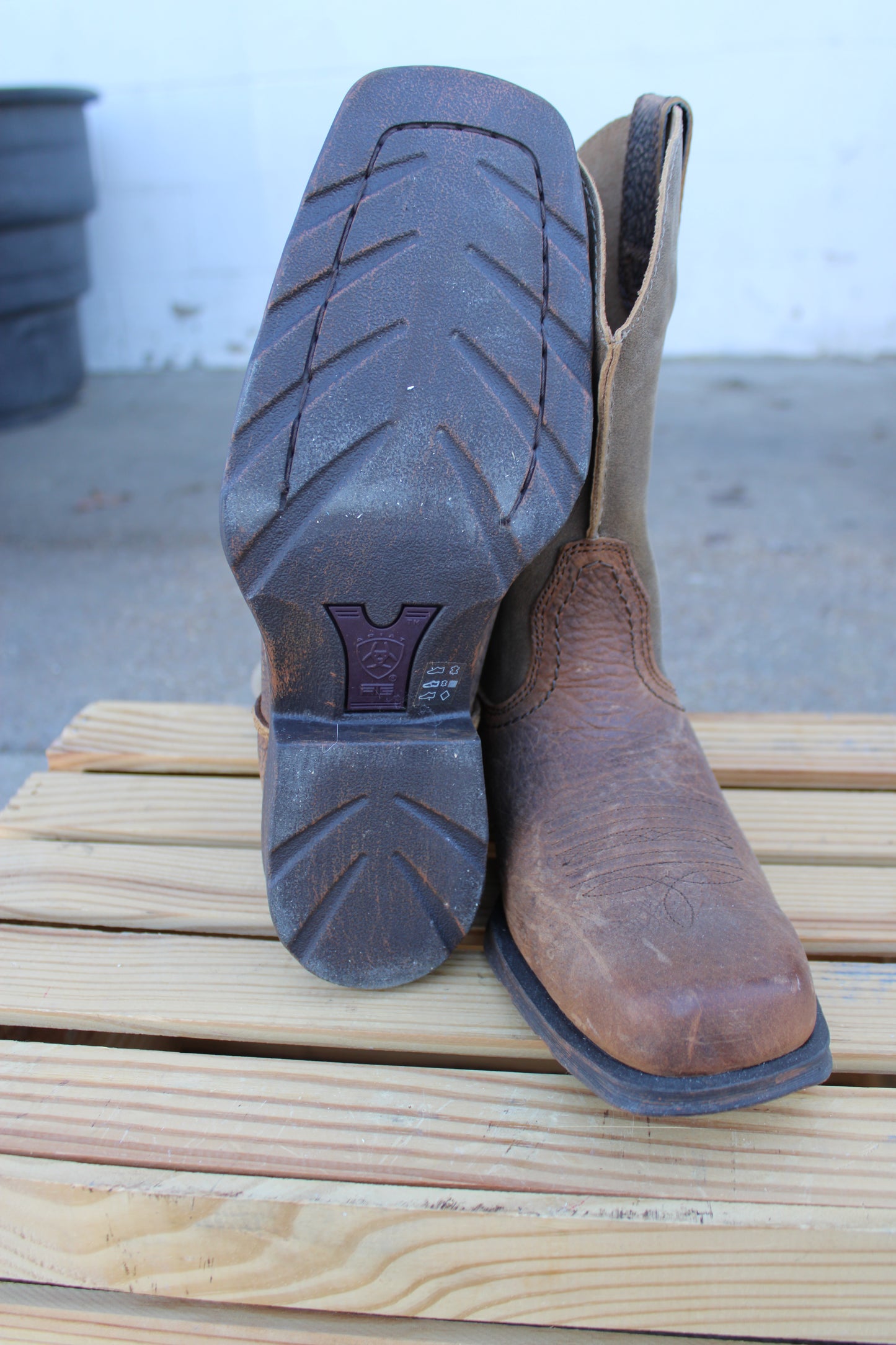 Ariat-Rambler Earth & Brown Bomber