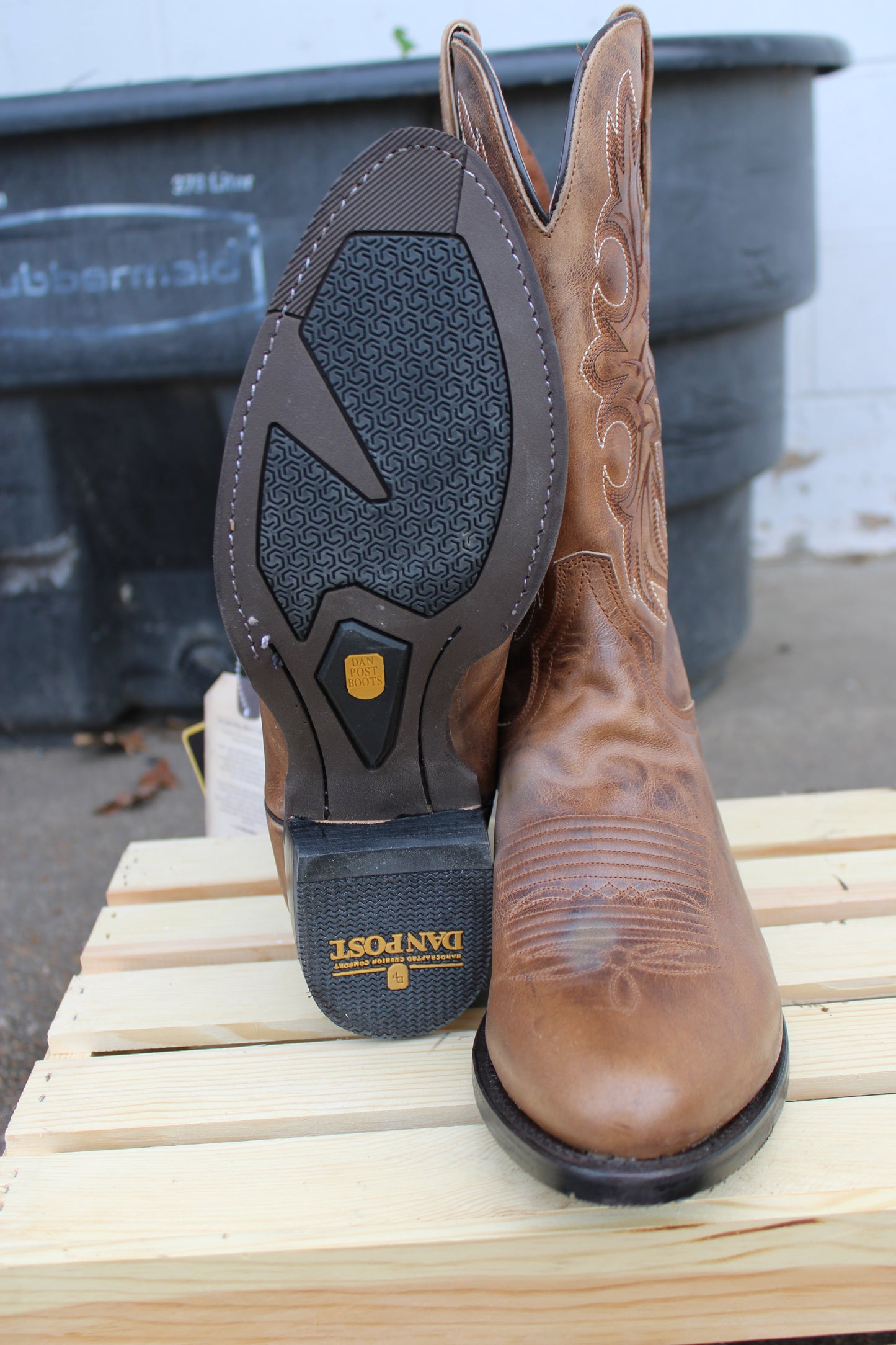 Dan Post-Round Toe-Distressed Brown