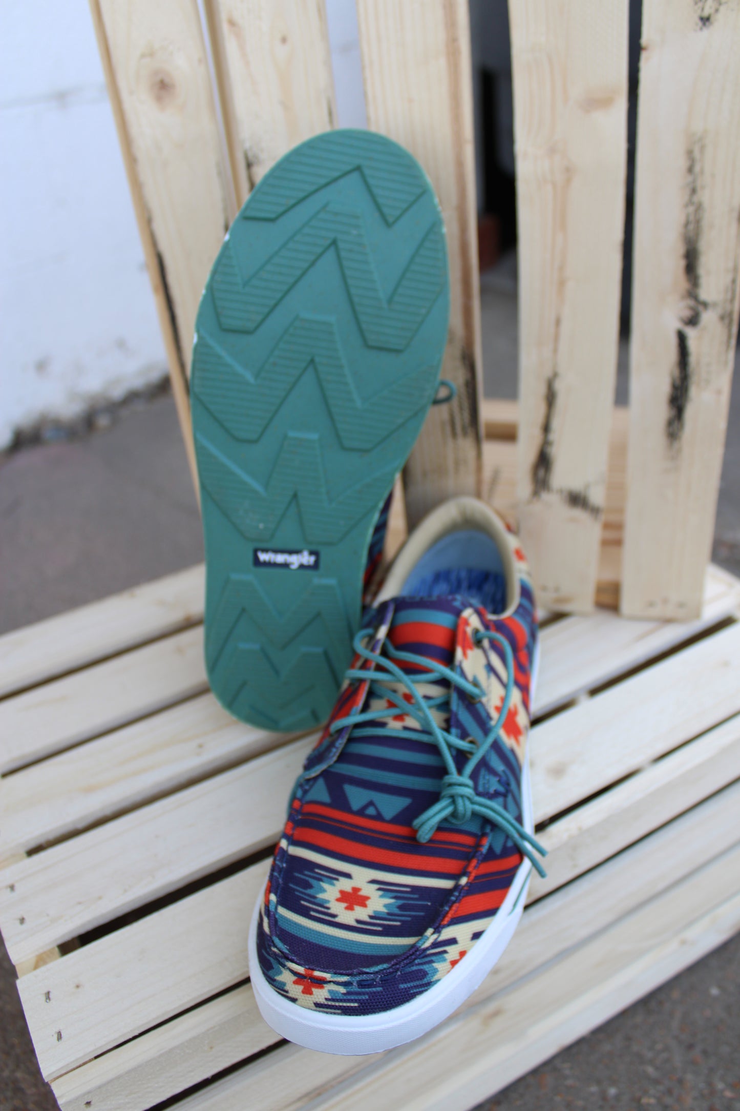 Women’s Wrangler® Low Top Sneaker- Aztec