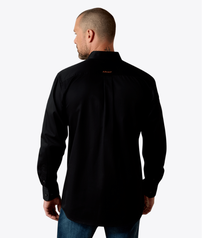 Ariat® Men's Solid Twill Fitted Shirt- Black