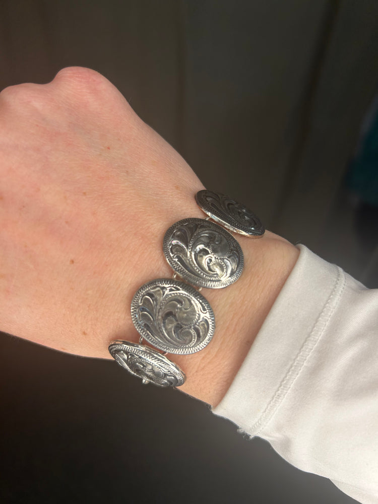 Jewelry & Accessories