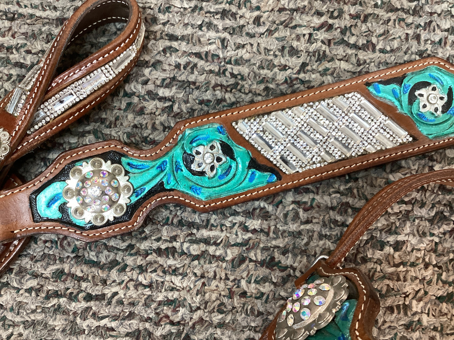 Ashton Tack Set by Tough 1