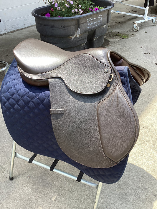 Regency close contact saddle
