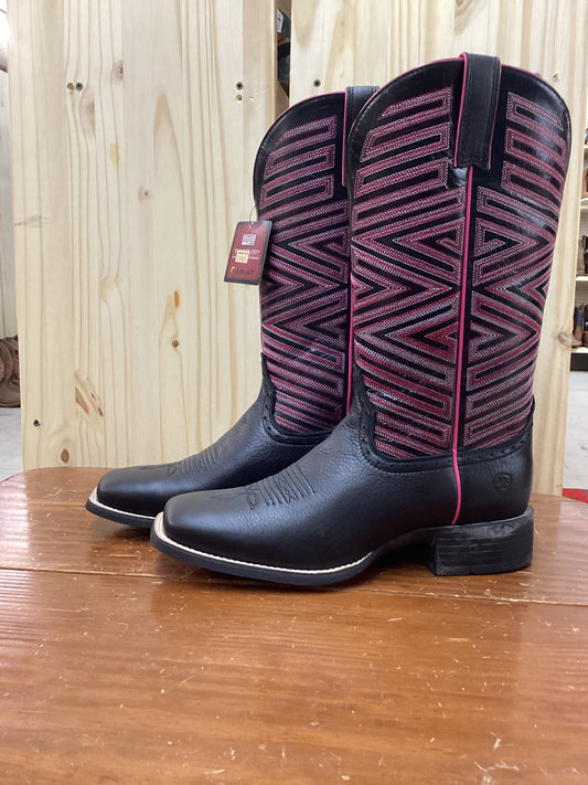 Ariat Outsider