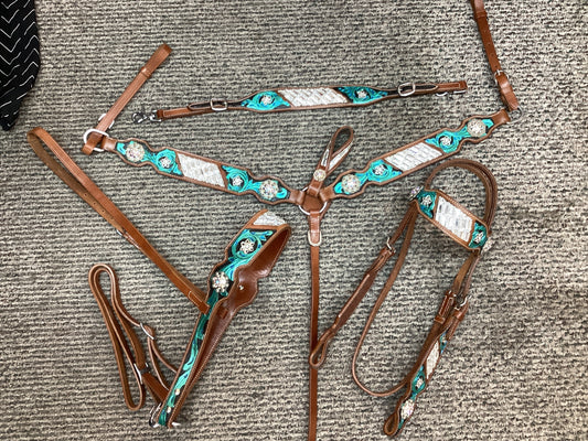 Ashton Tack Set by Tough 1