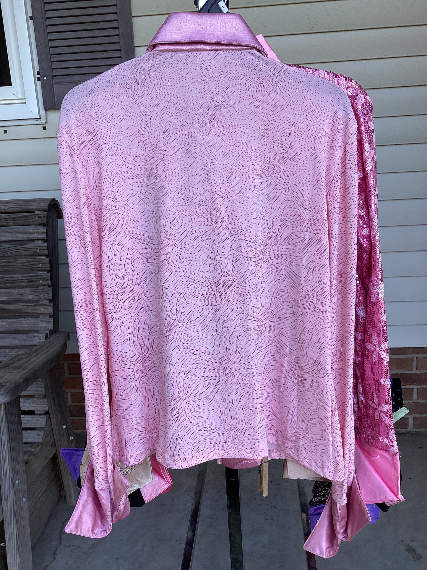 Women’s Large Show Shirt