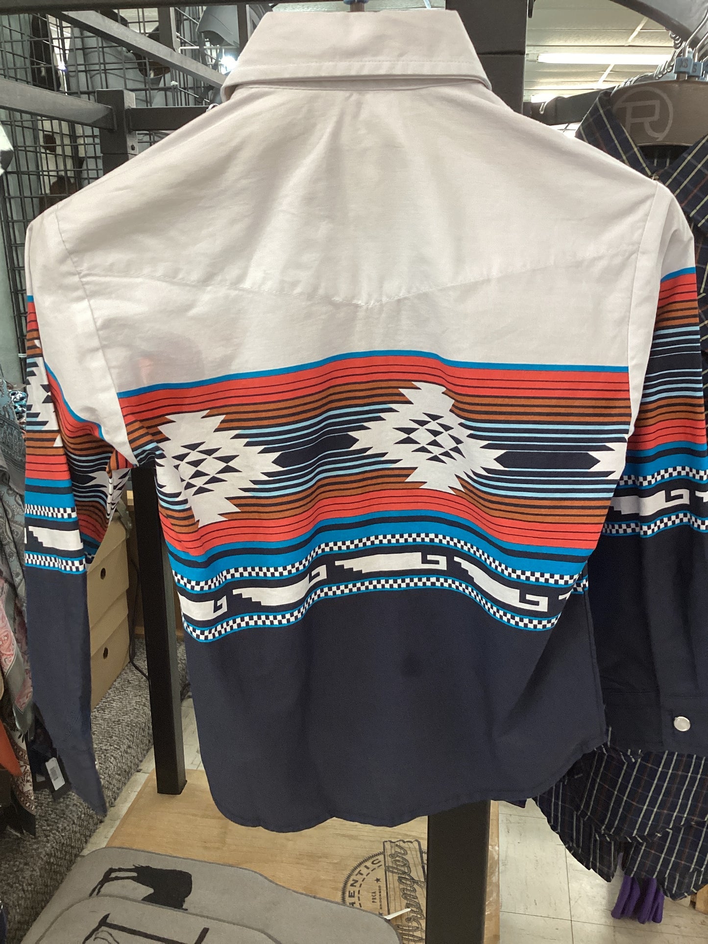 Roper Vintage Men’s Horizontal Aztec Ombré Longsleeve Shirt