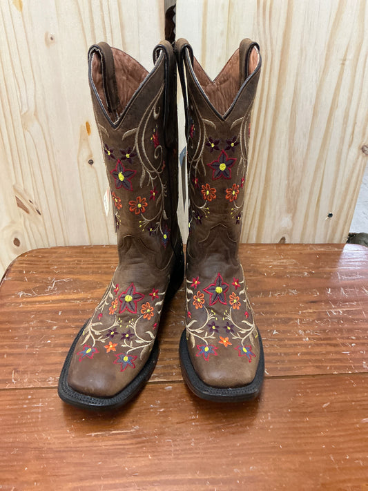 Stetson Floral Flow