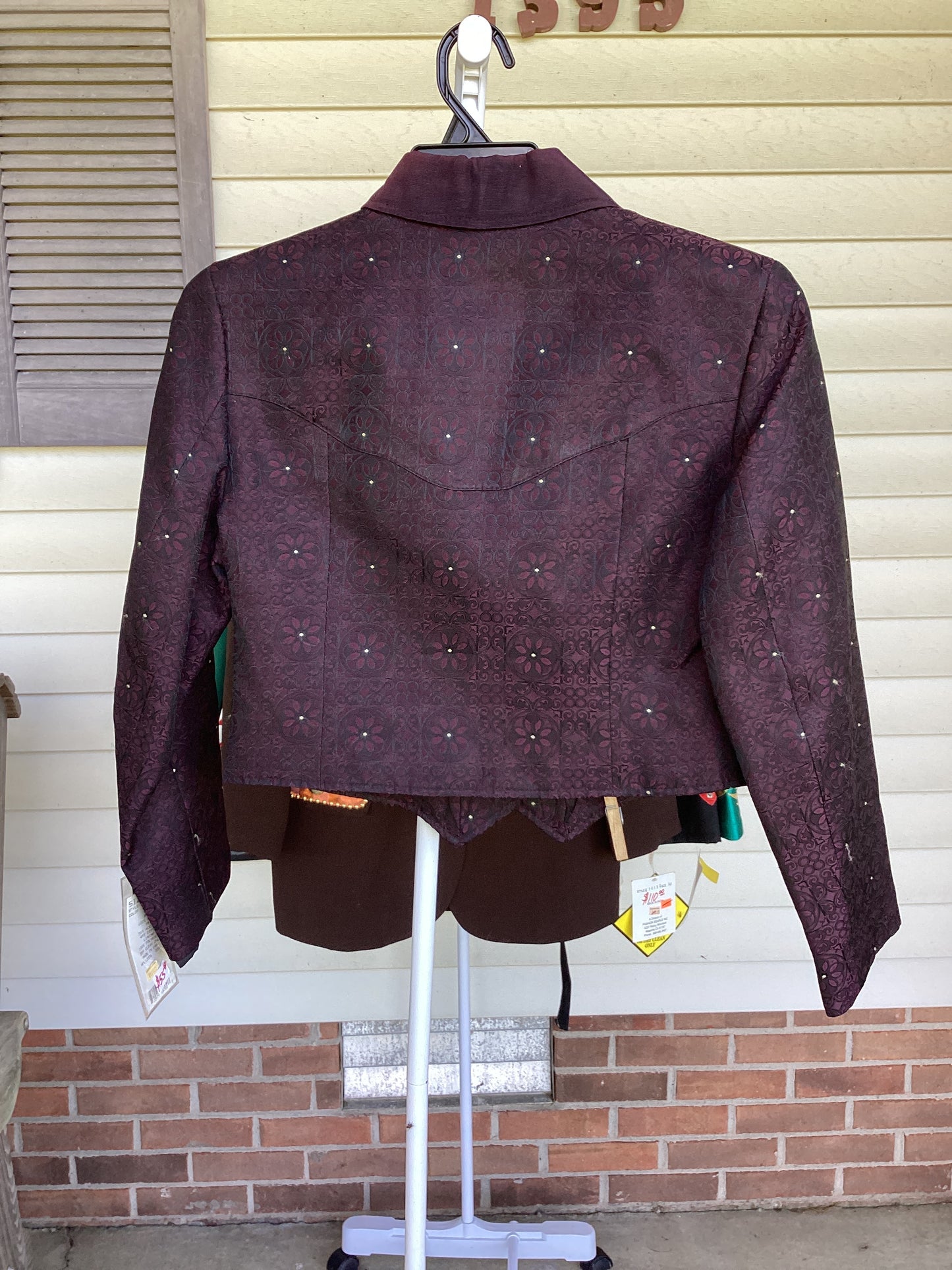 Show Blouses & Jackets-Medium