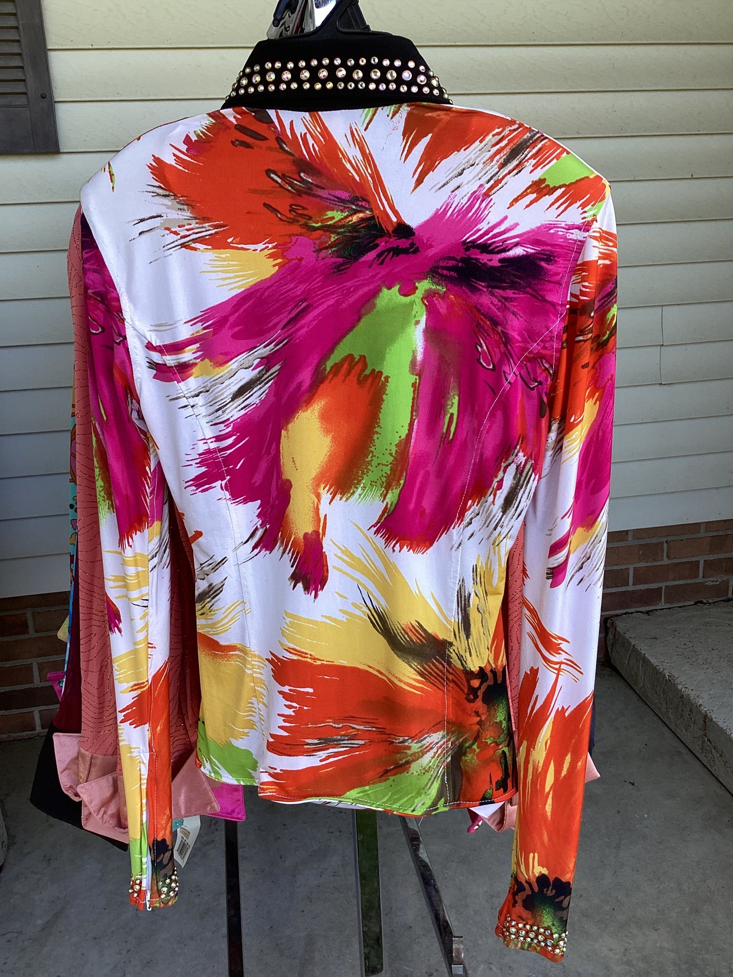 Women’s X-Large Show Shirt