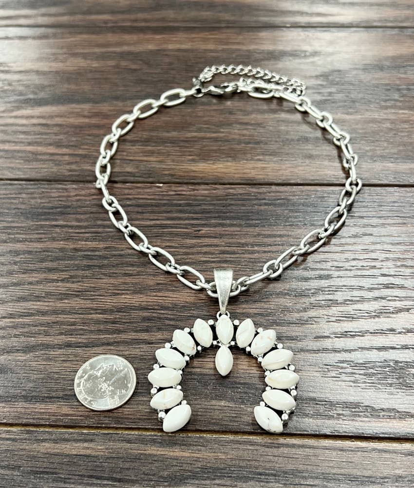 15" Squash Naja White Turquoise Necklace