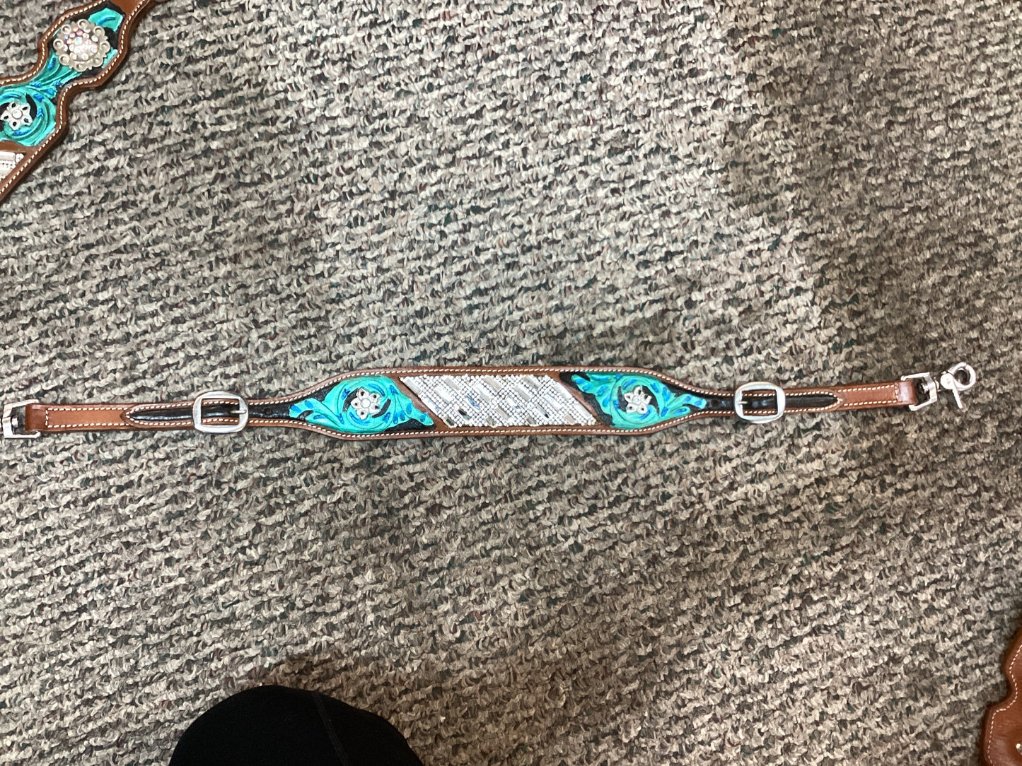 Ashton Tack Set by Tough 1