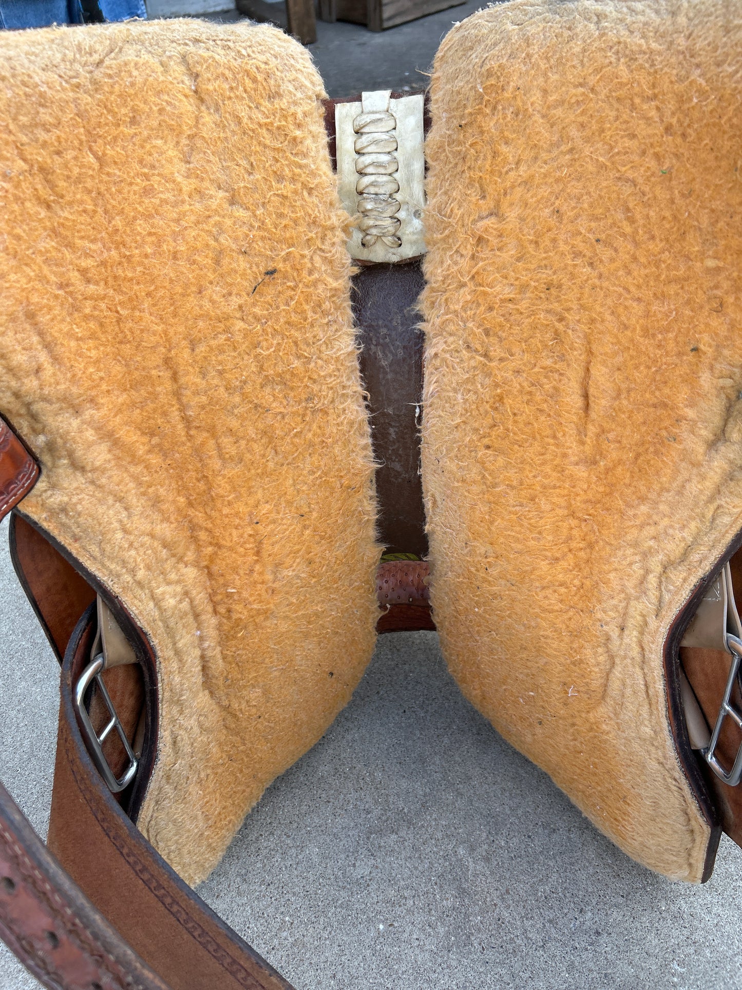 Lynn McKenzie Special 14” Barrel Saddle by Double J Saddlery