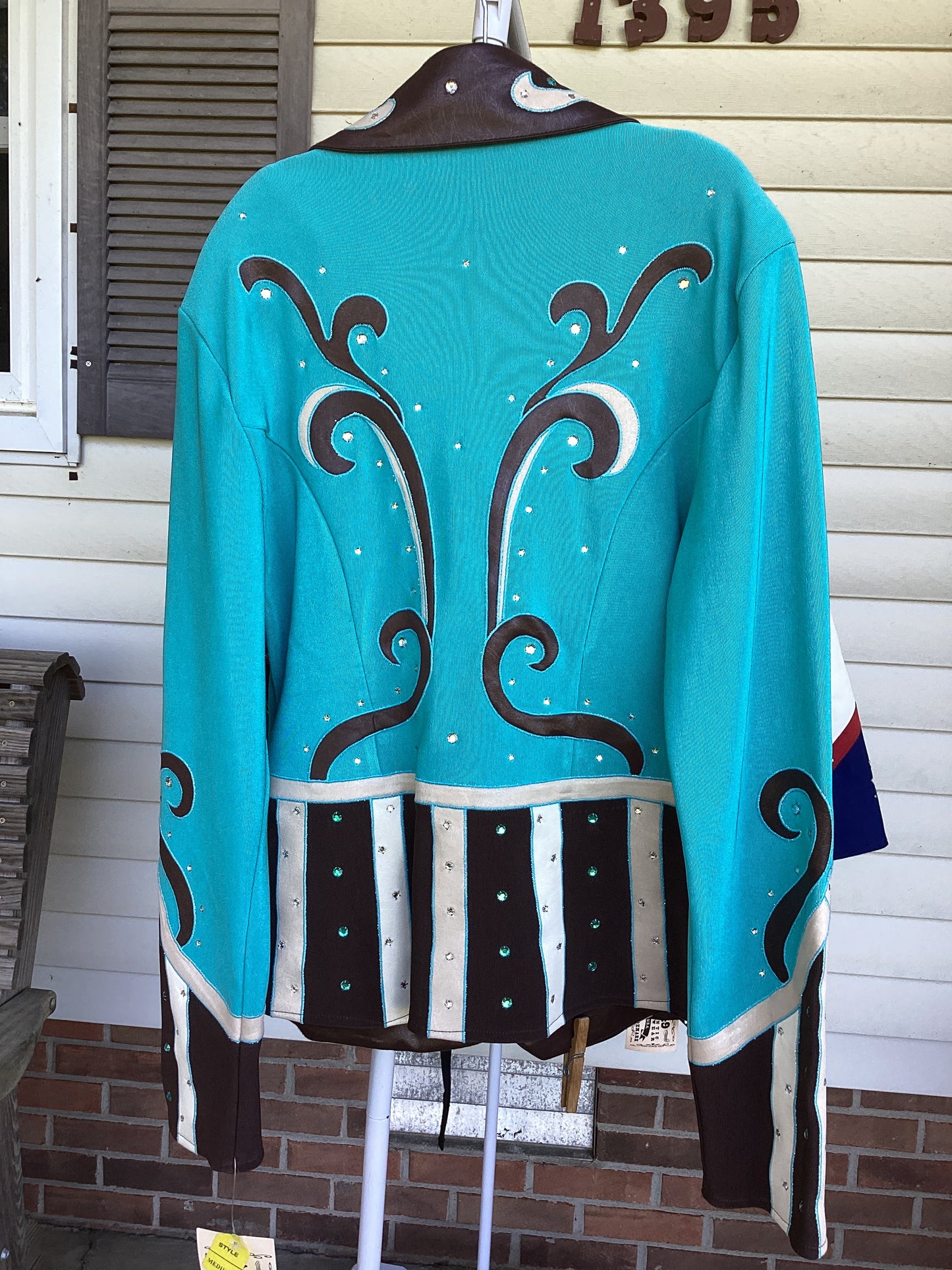 Show Blouses & Jackets-Medium